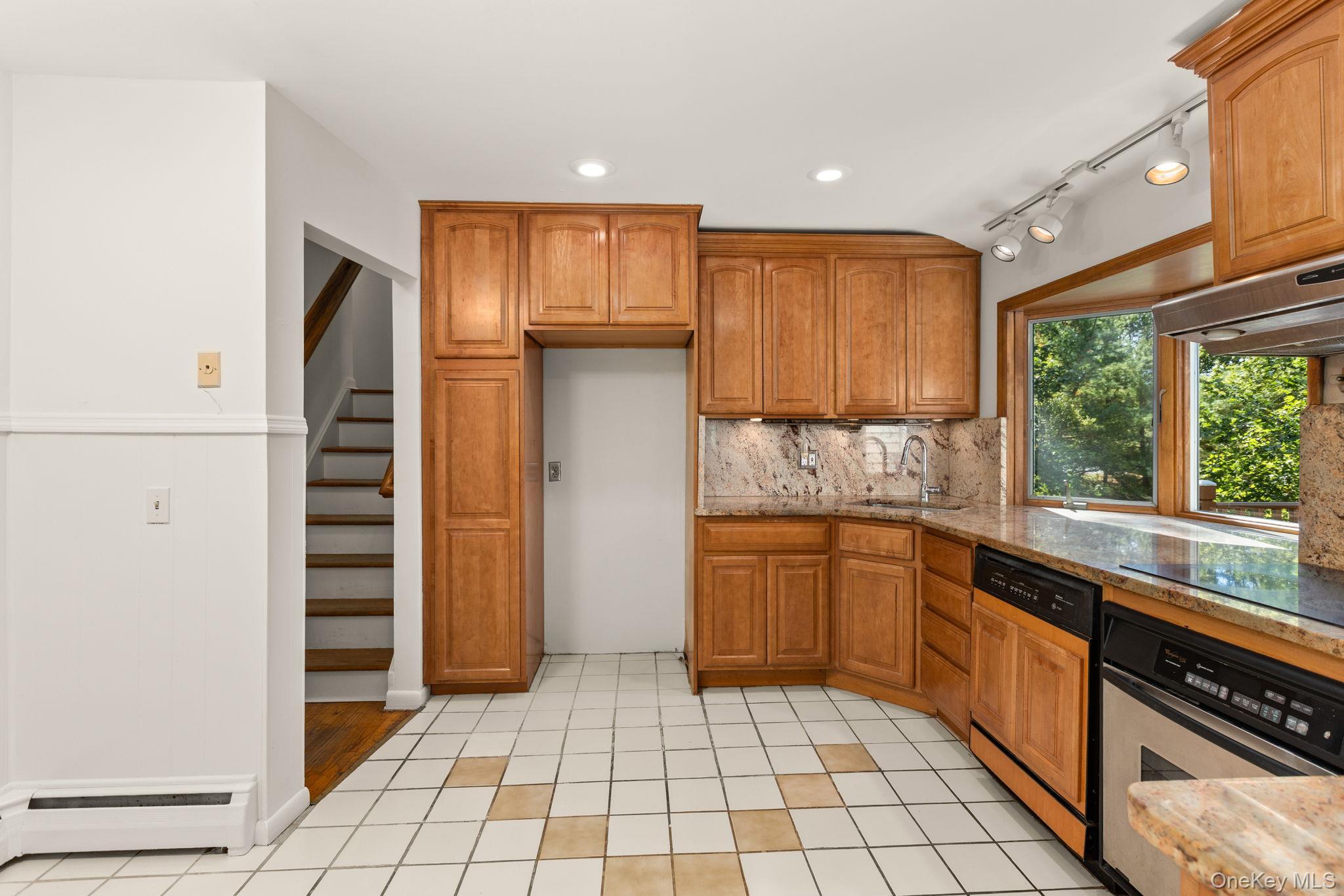 Single Family Manor  Dutchess County, NY 12603, MLS-920932-15