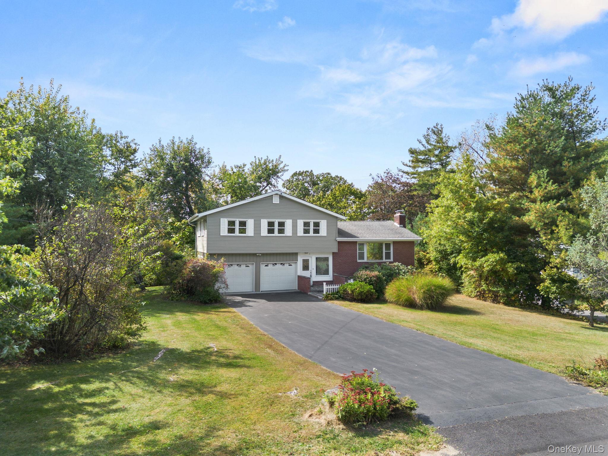 Single Family Manor  Dutchess County, NY 12603, MLS-920932-2