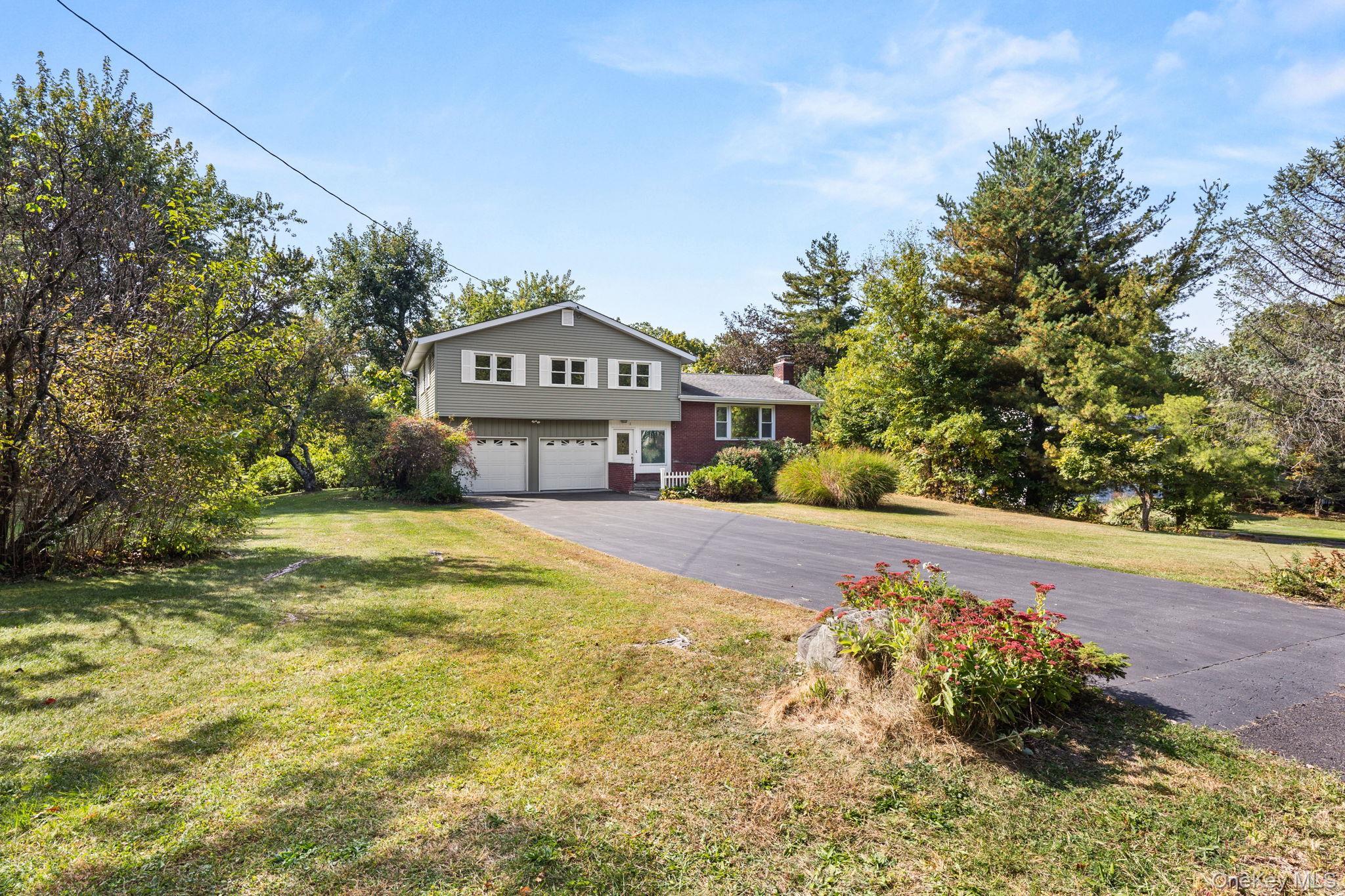 Single Family Manor  Dutchess County, NY 12603, MLS-920932-36