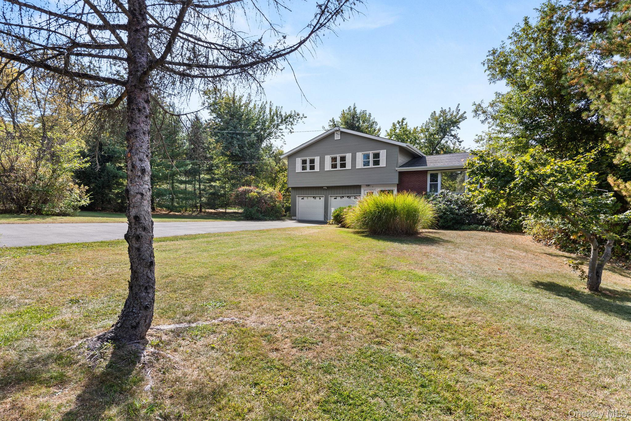 Single Family Manor  Dutchess County, NY 12603, MLS-920932-37