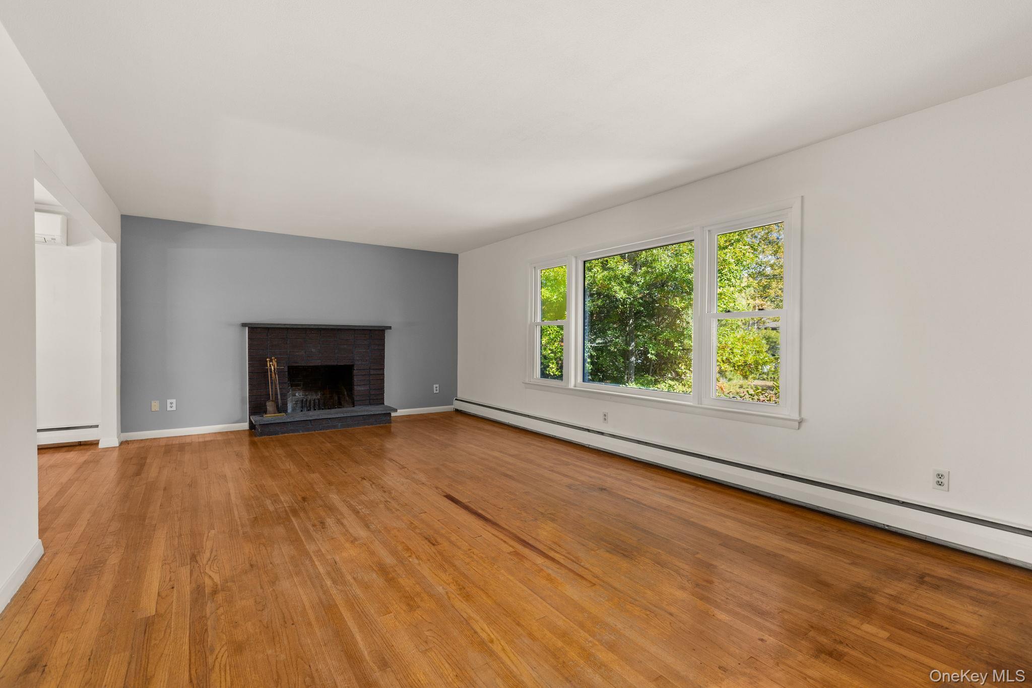 Single Family Manor  Dutchess County, NY 12603, MLS-920932-6