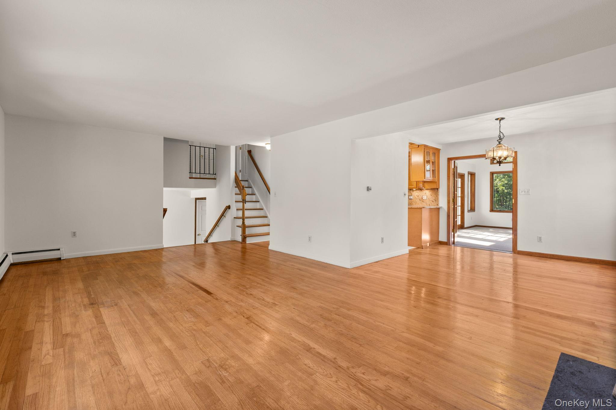 Single Family Manor  Dutchess County, NY 12603, MLS-920932-8