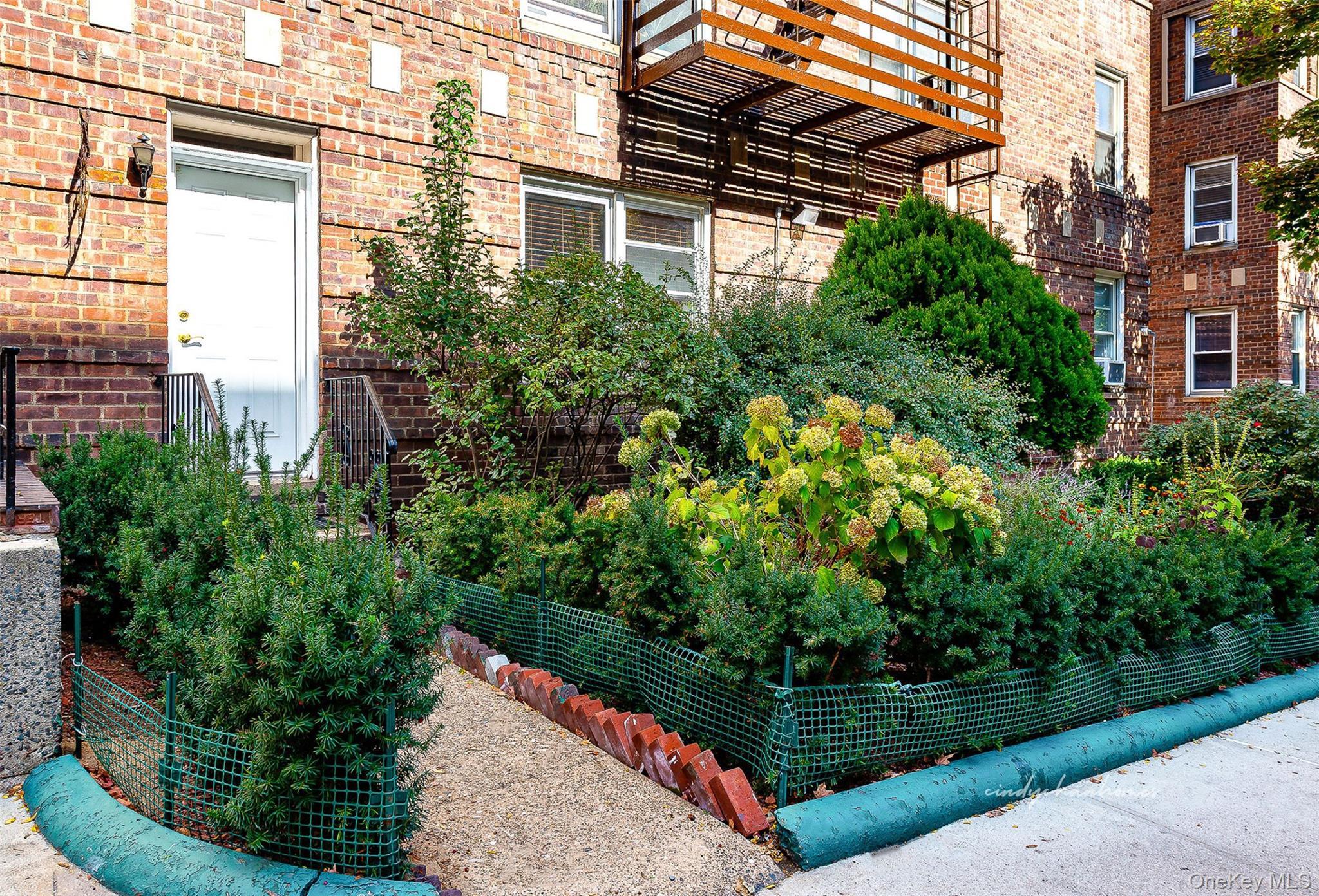 Coop 67th  Queens, NY 11375, MLS-920972-29