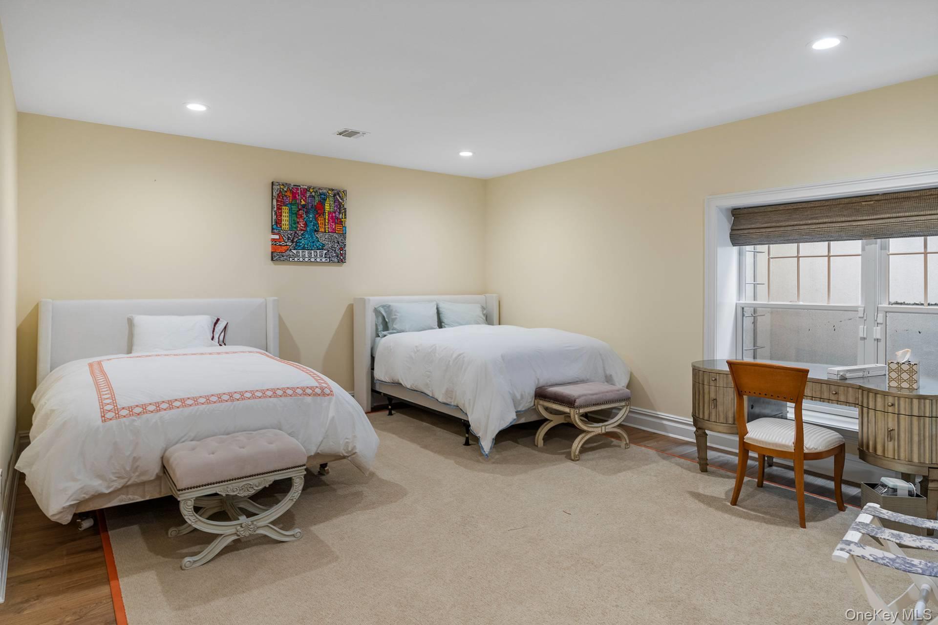 Single Family Spring Suffolk County, NY 11968, MLS-920991-24