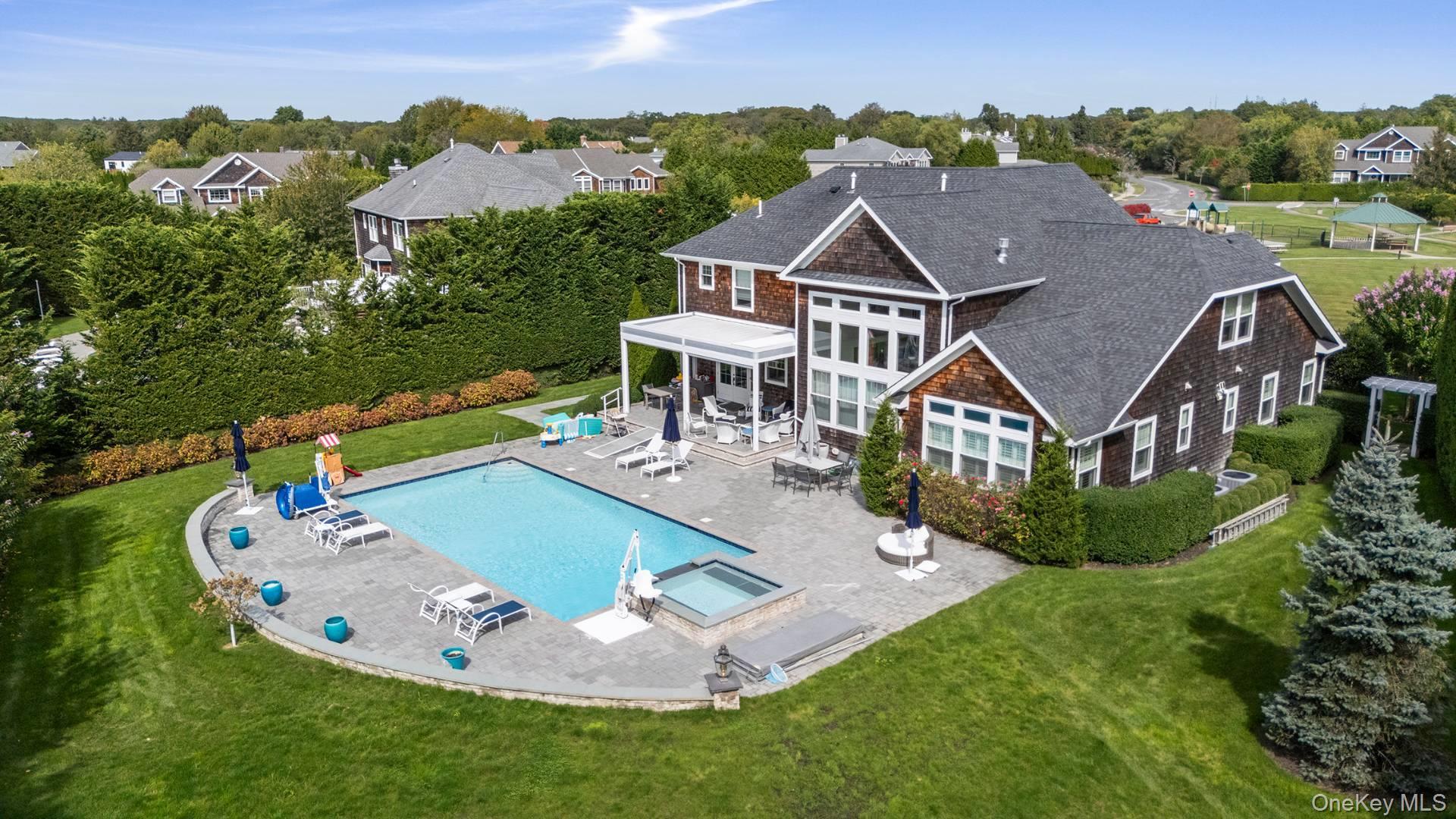 Single Family Spring Suffolk County, NY 11968, MLS-920991-32