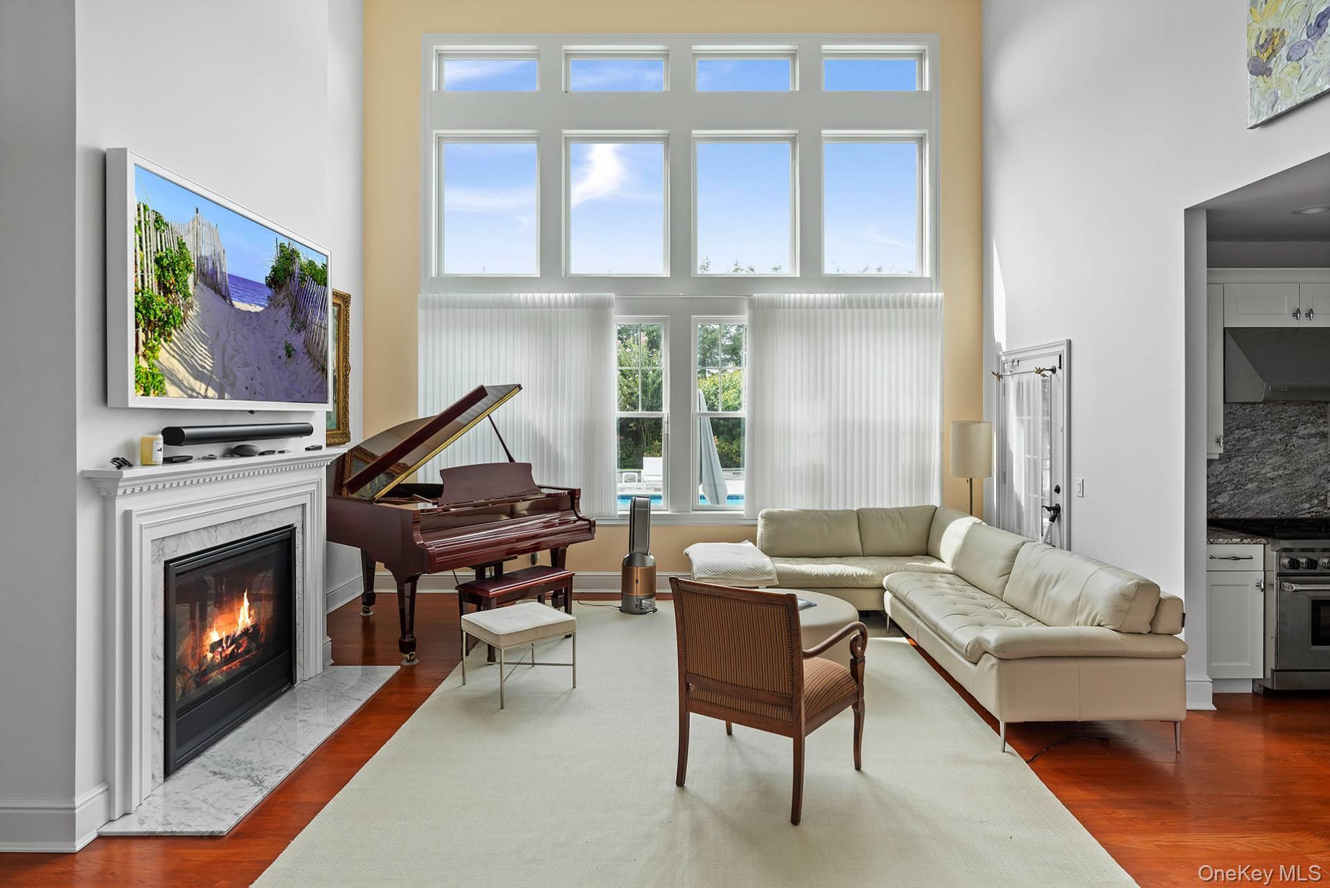 Single Family Spring Suffolk County, NY 11968, MLS-920991-8