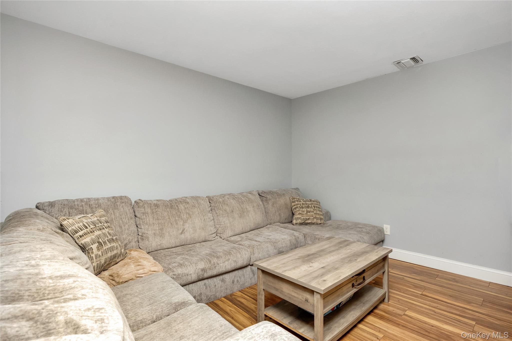 Single Family Cobblestone  Suffolk County, NY 11961, MLS-920995-10