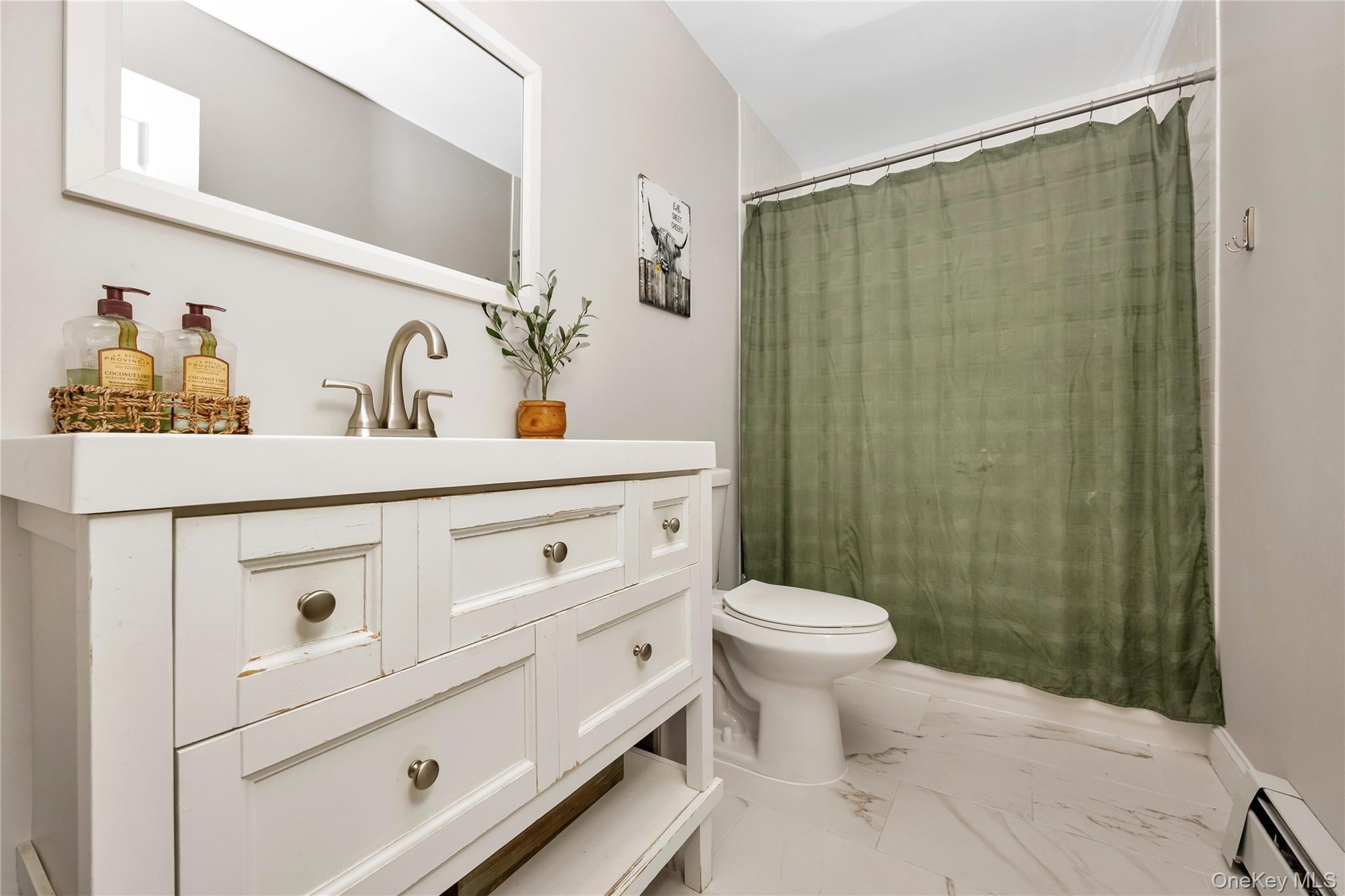 Single Family Cobblestone  Suffolk County, NY 11961, MLS-920995-24