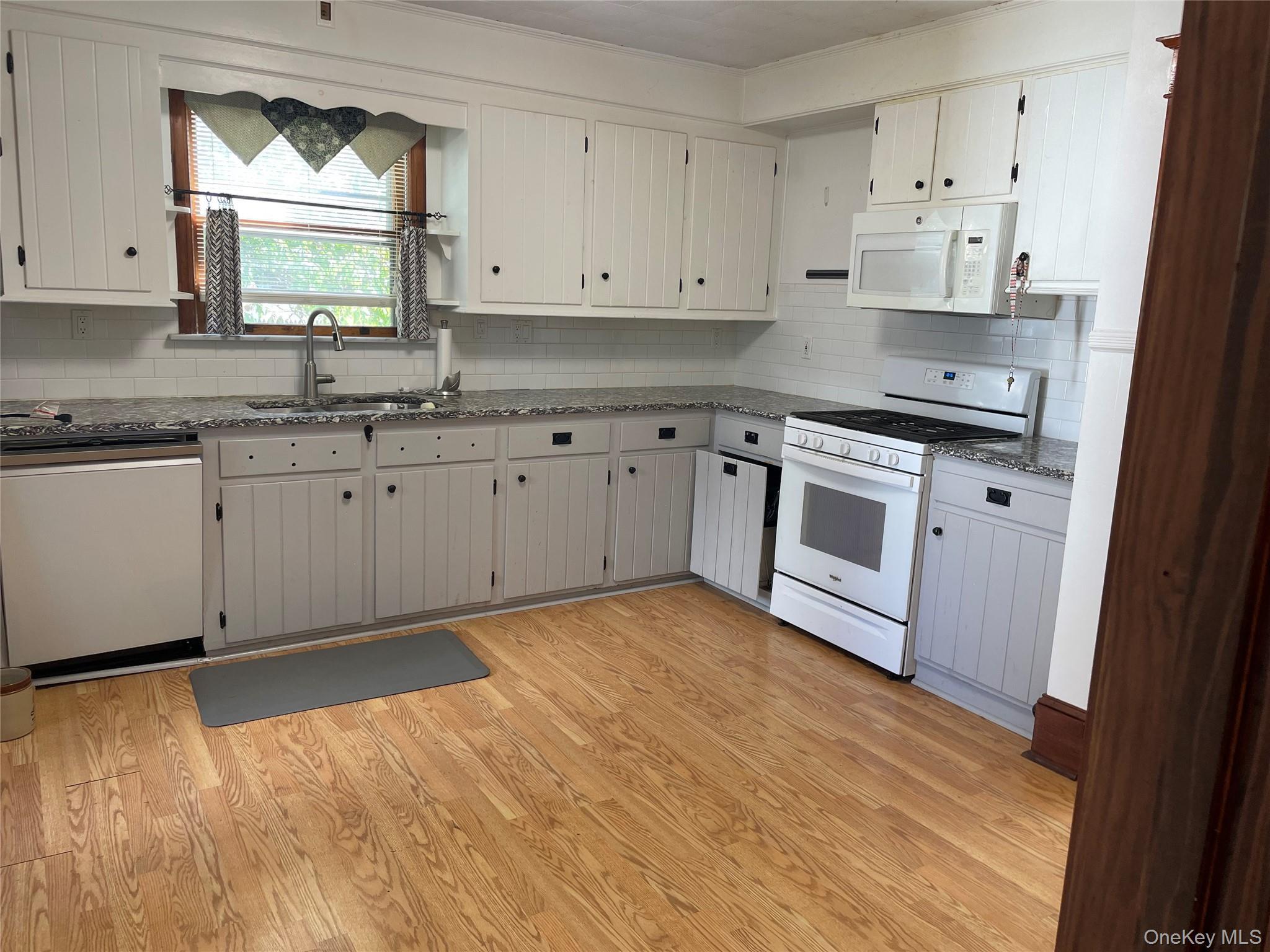 Single Family Downey Dutchess County, NY 12590, MLS-921033-8