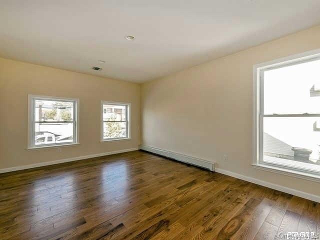 Single Family Carrel  Nassau County, NY 11572, MLS-921050-9