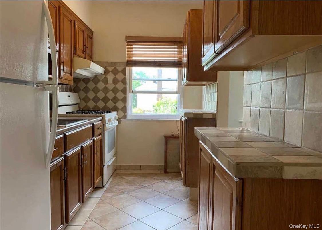 Single Family 26th  Queens, NY 11354, MLS-921053-10