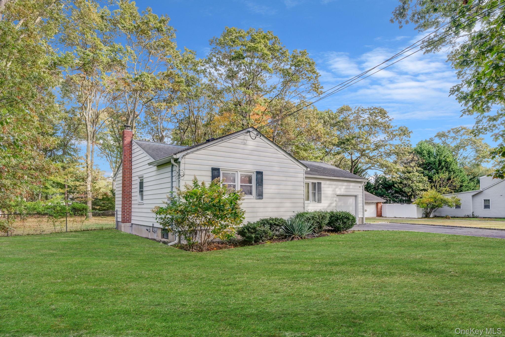 Single Family Pleasant Suffolk County, NY 11779, MLS-921058-3