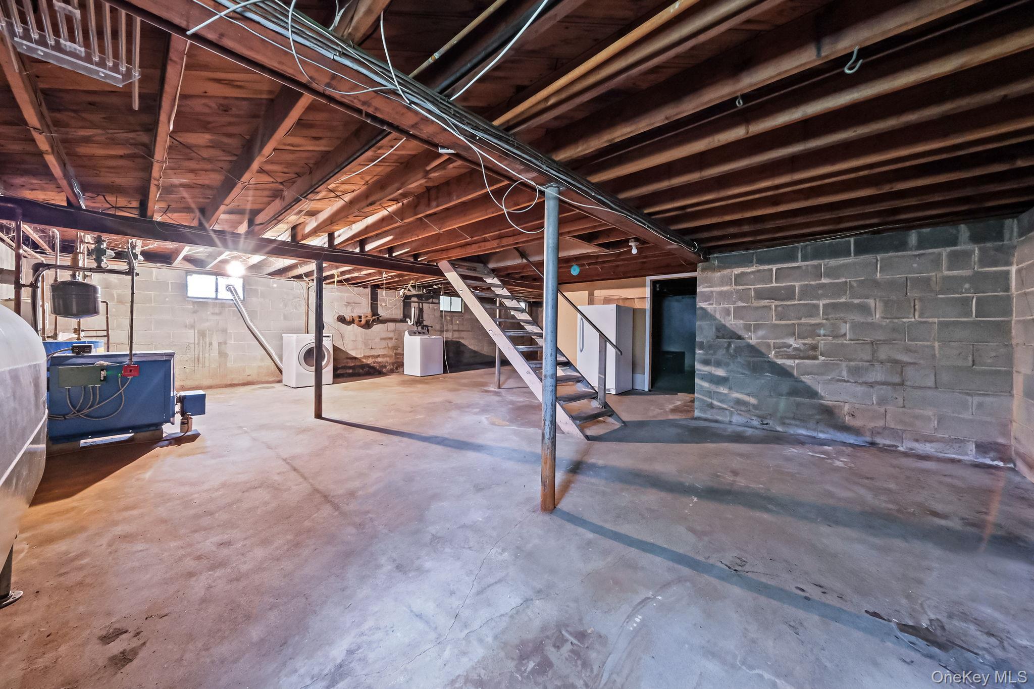 Single Family Pleasant Suffolk County, NY 11779, MLS-921058-30