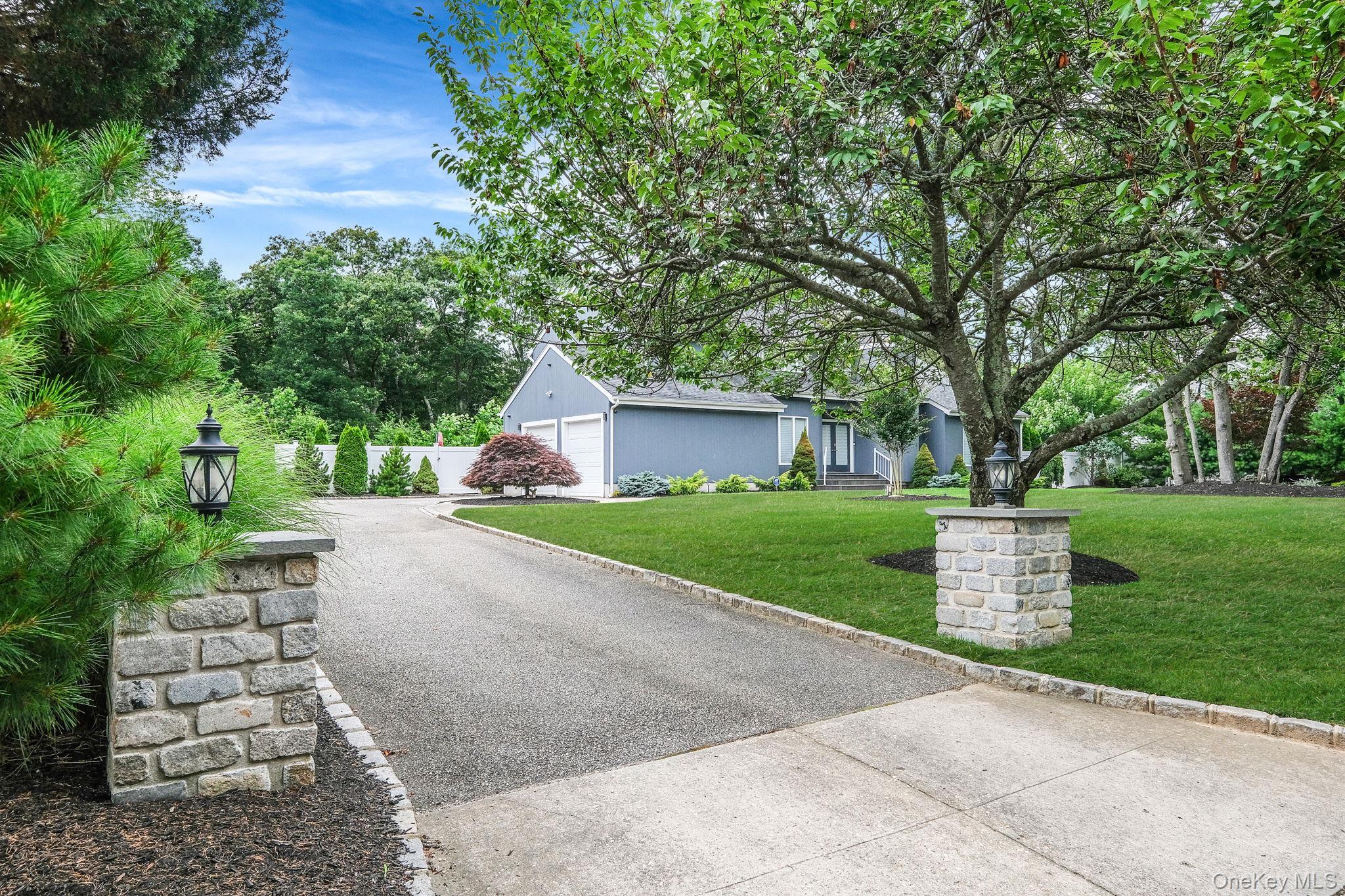 Single Family Deer Meadow  Suffolk County, NY 11719, MLS-921060-3