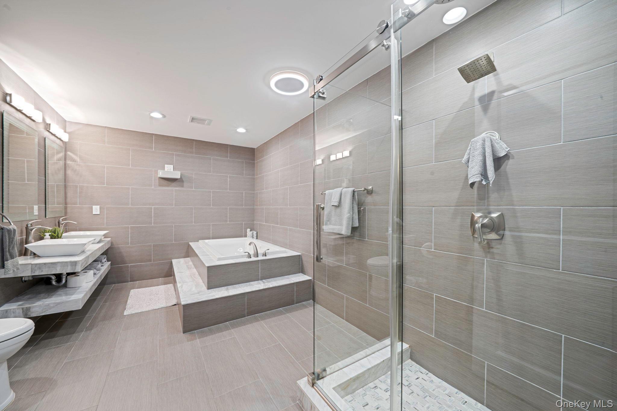 Single Family Deer Meadow  Suffolk County, NY 11719, MLS-921060-37