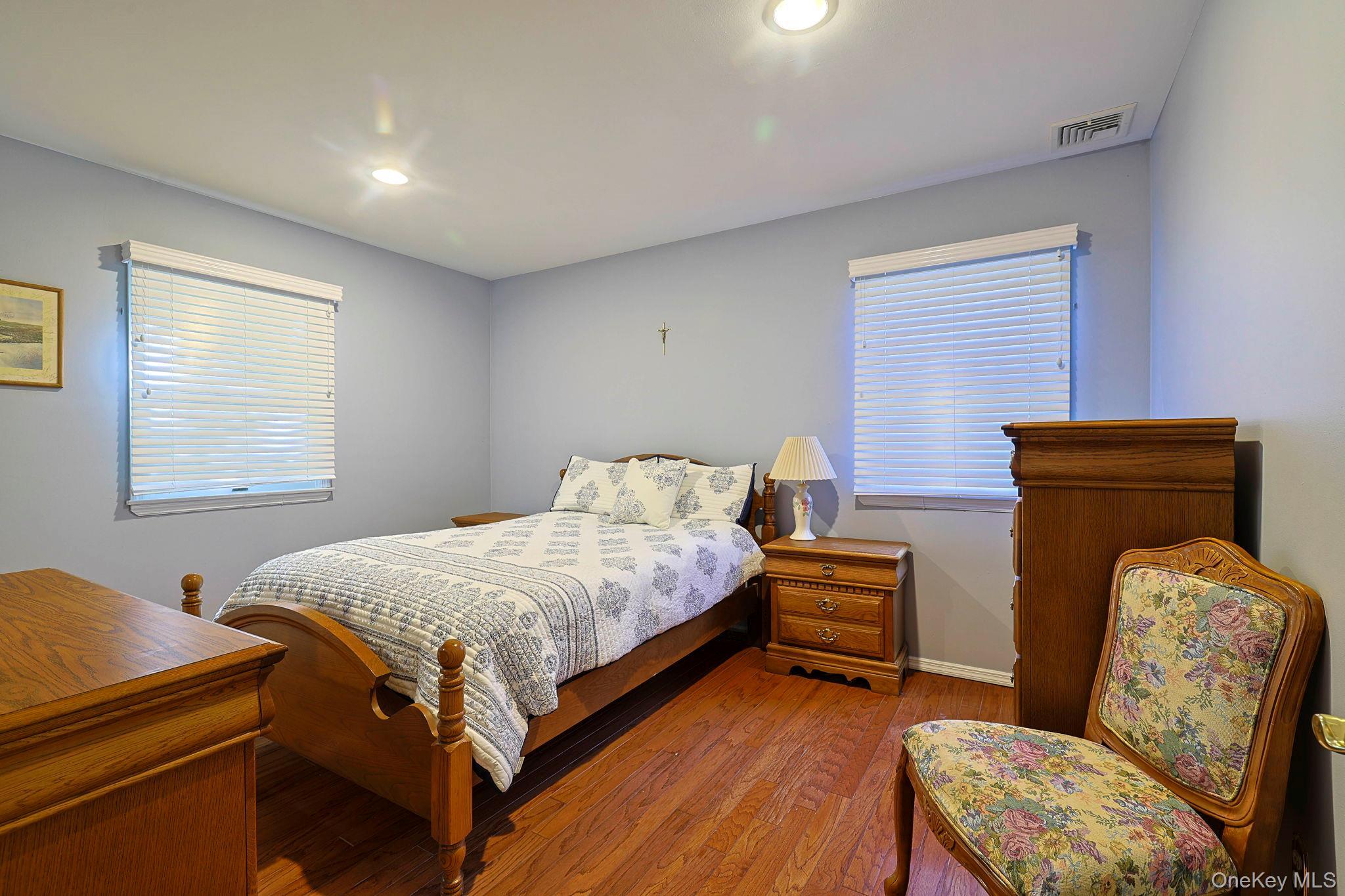 Single Family Woodbury Orange County, NY 10930, MLS-921087-13