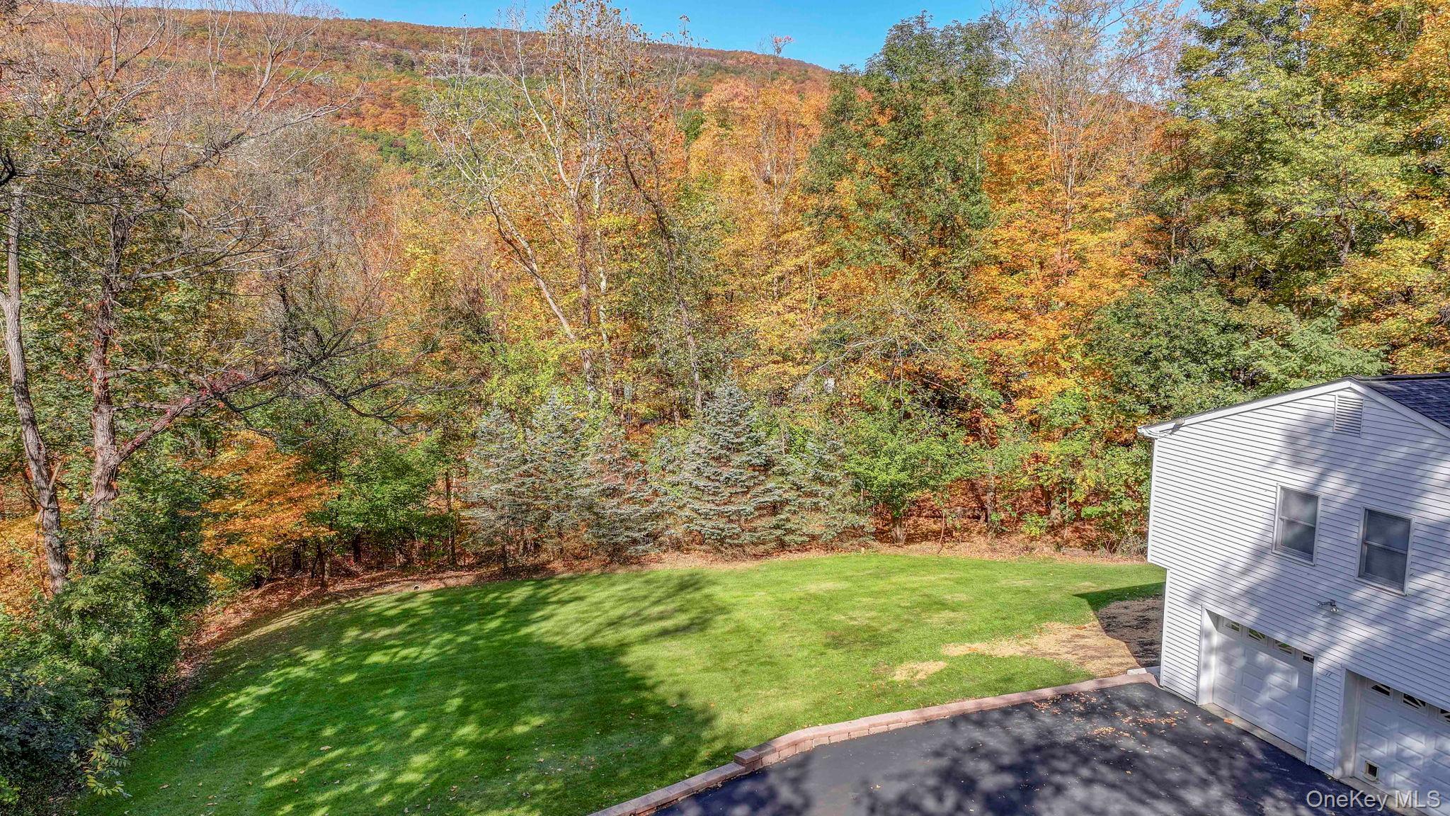 Single Family Woodbury Orange County, NY 10930, MLS-921087-29