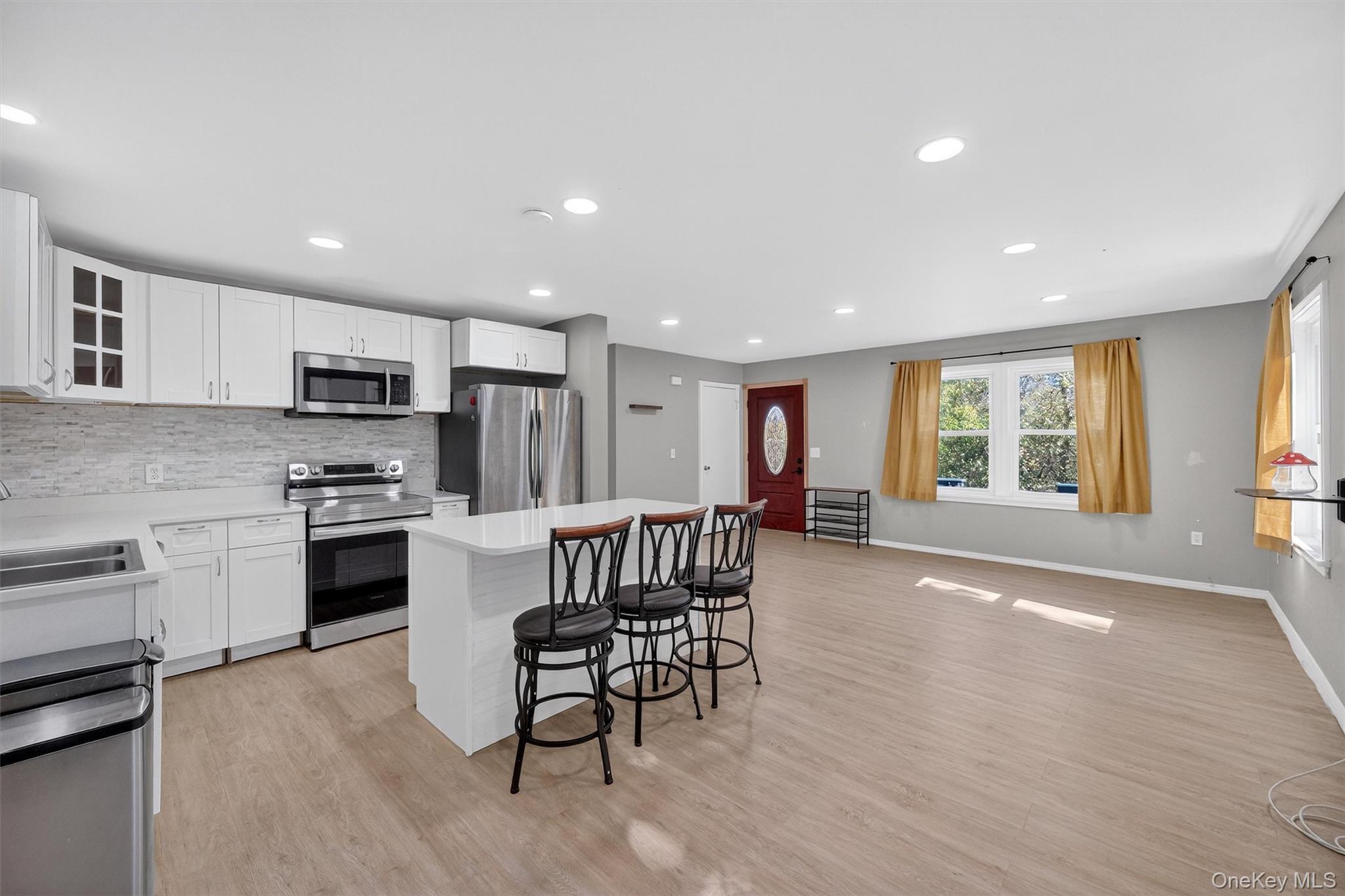 Single Family 3rd  Ulster County, NY 12547, MLS-921093-14