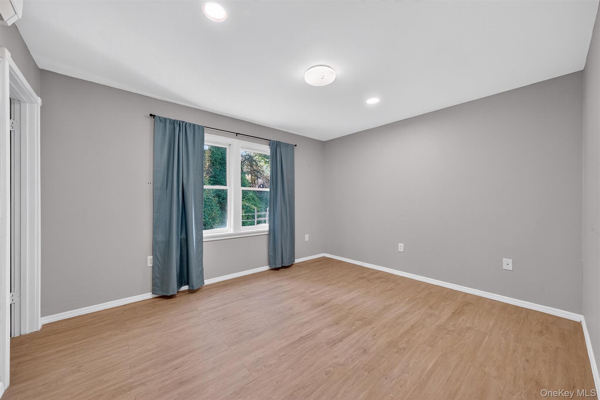 Single Family 3rd  Ulster County, NY 12547, MLS-921093-19