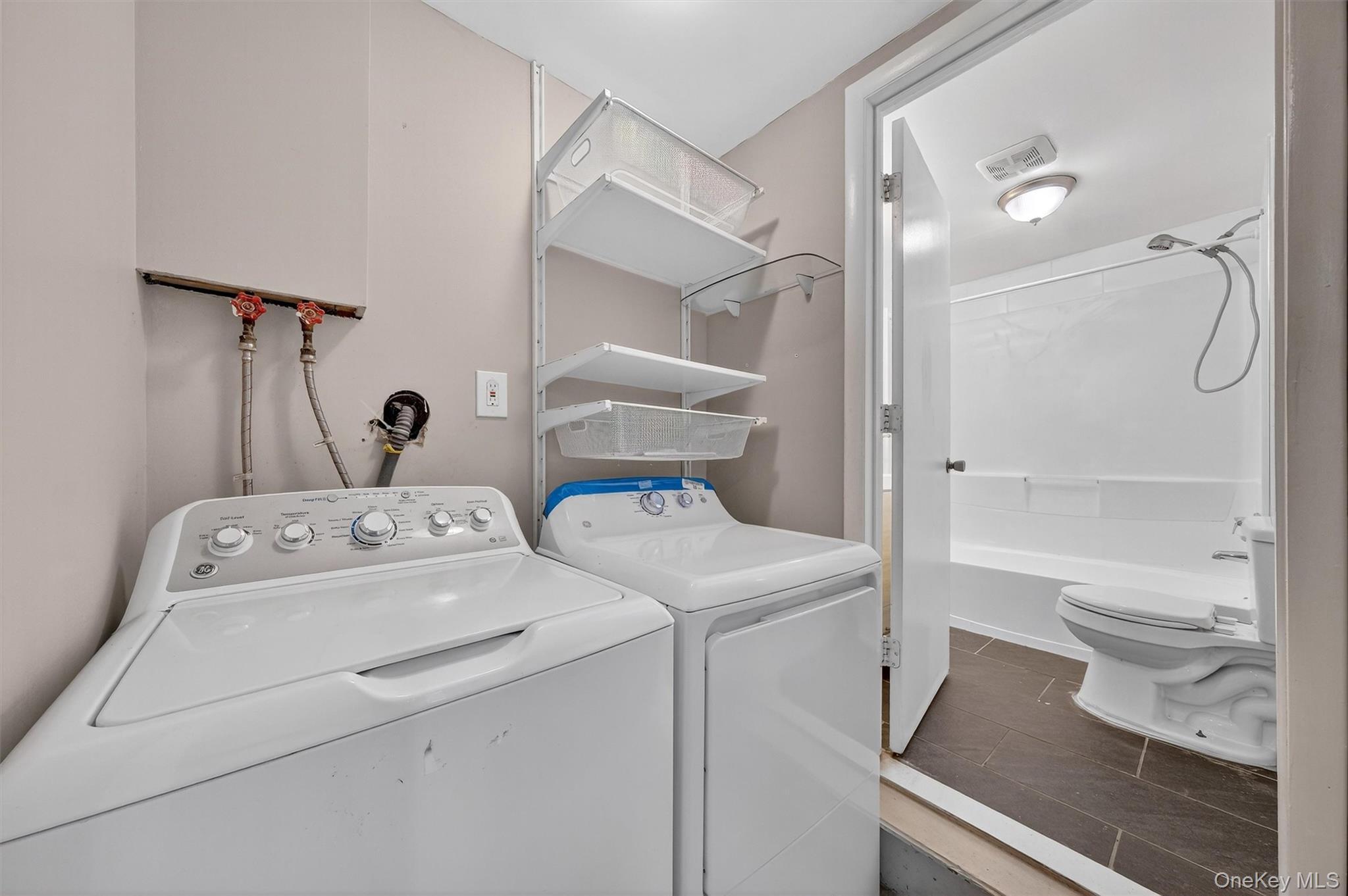 Single Family 3rd  Ulster County, NY 12547, MLS-921093-25