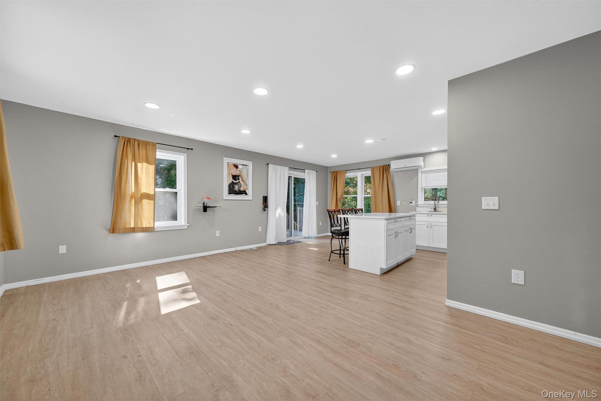 Single Family 3rd  Ulster County, NY 12547, MLS-921093-9