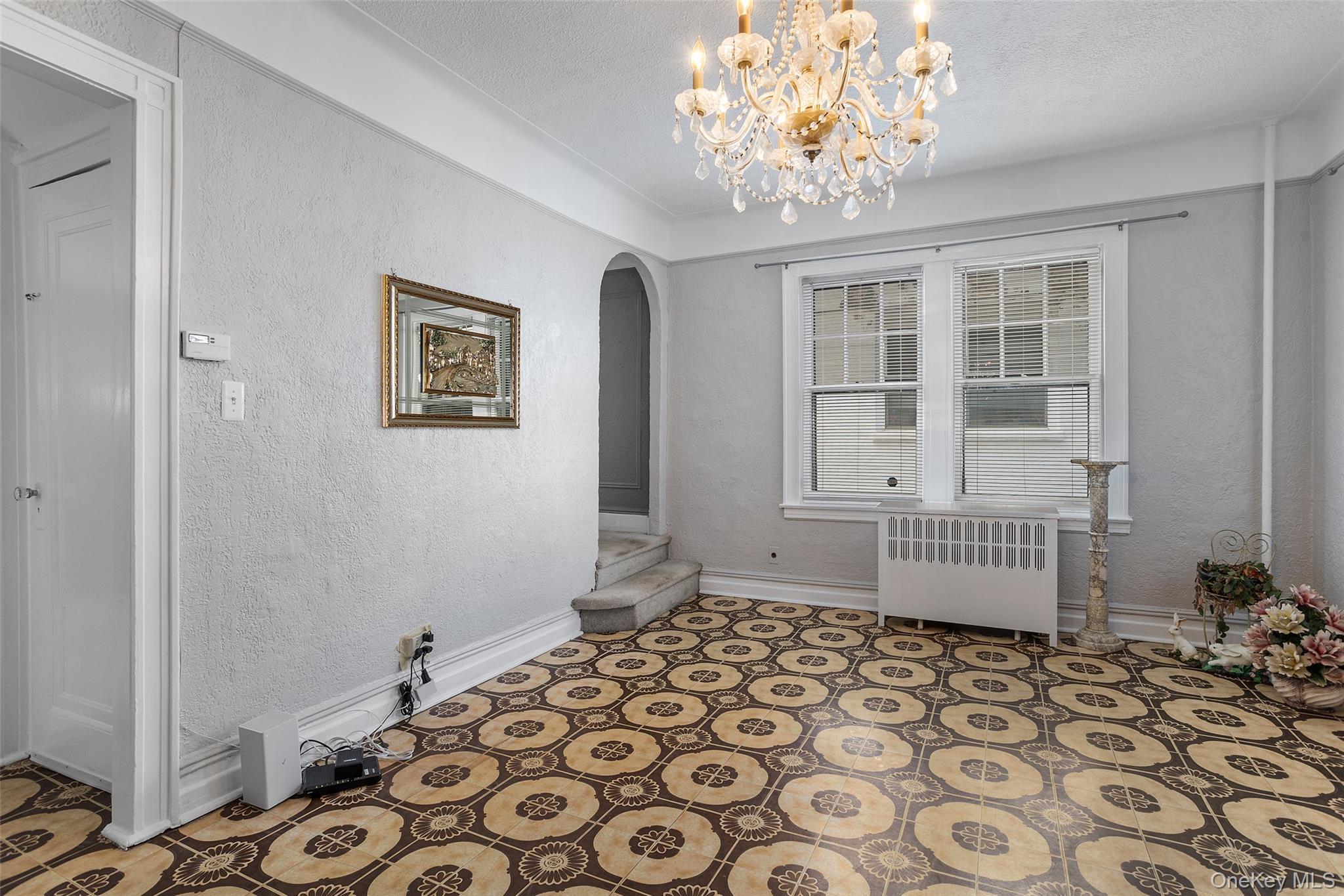 Single Family Laconia  Bronx, NY 10469, MLS-921097-10