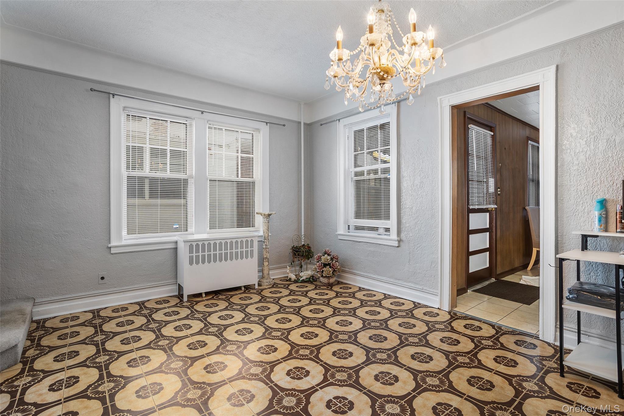 Single Family Laconia  Bronx, NY 10469, MLS-921097-11