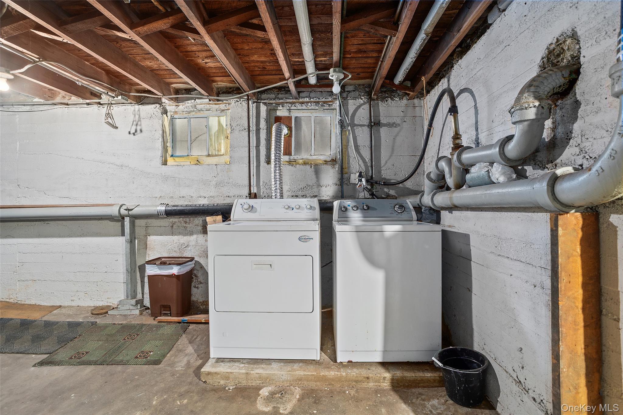 Single Family Laconia  Bronx, NY 10469, MLS-921097-24