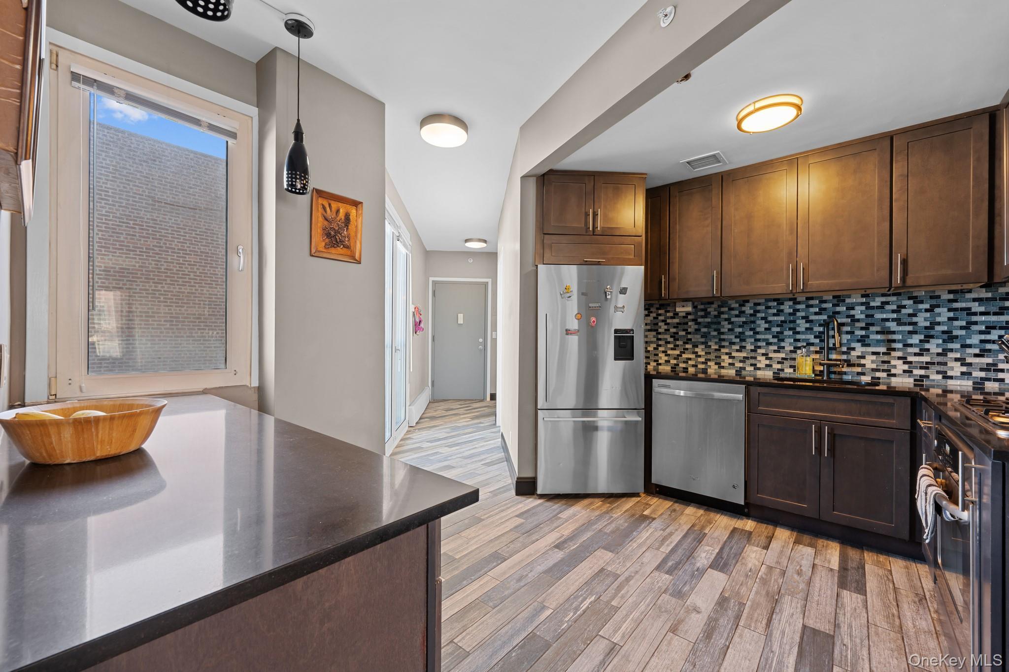 Condo Ocean Promenade Queens, NY 11694, MLS-921132-4