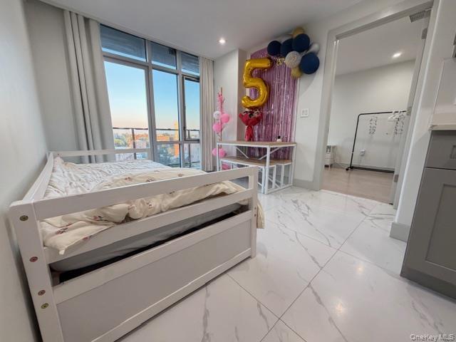 Condo Bowne  Queens, NY 11355, MLS-921144-12