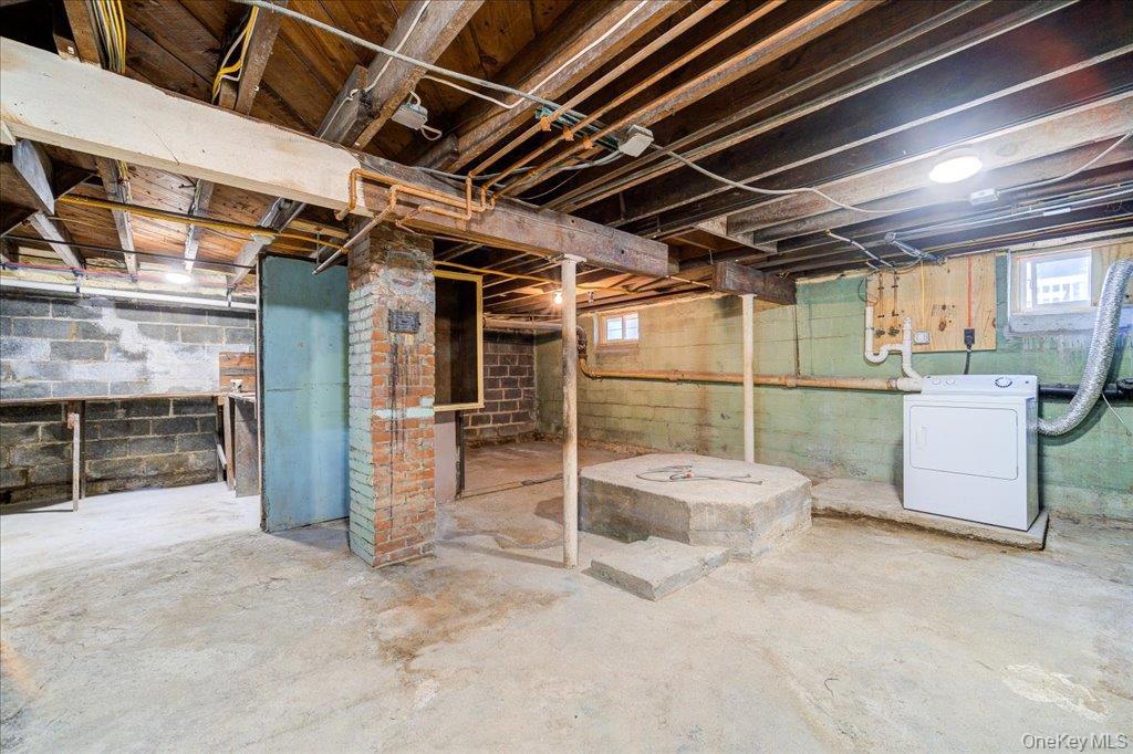 Single Family Worrall  Dutchess County, NY 12603, MLS-921165-43