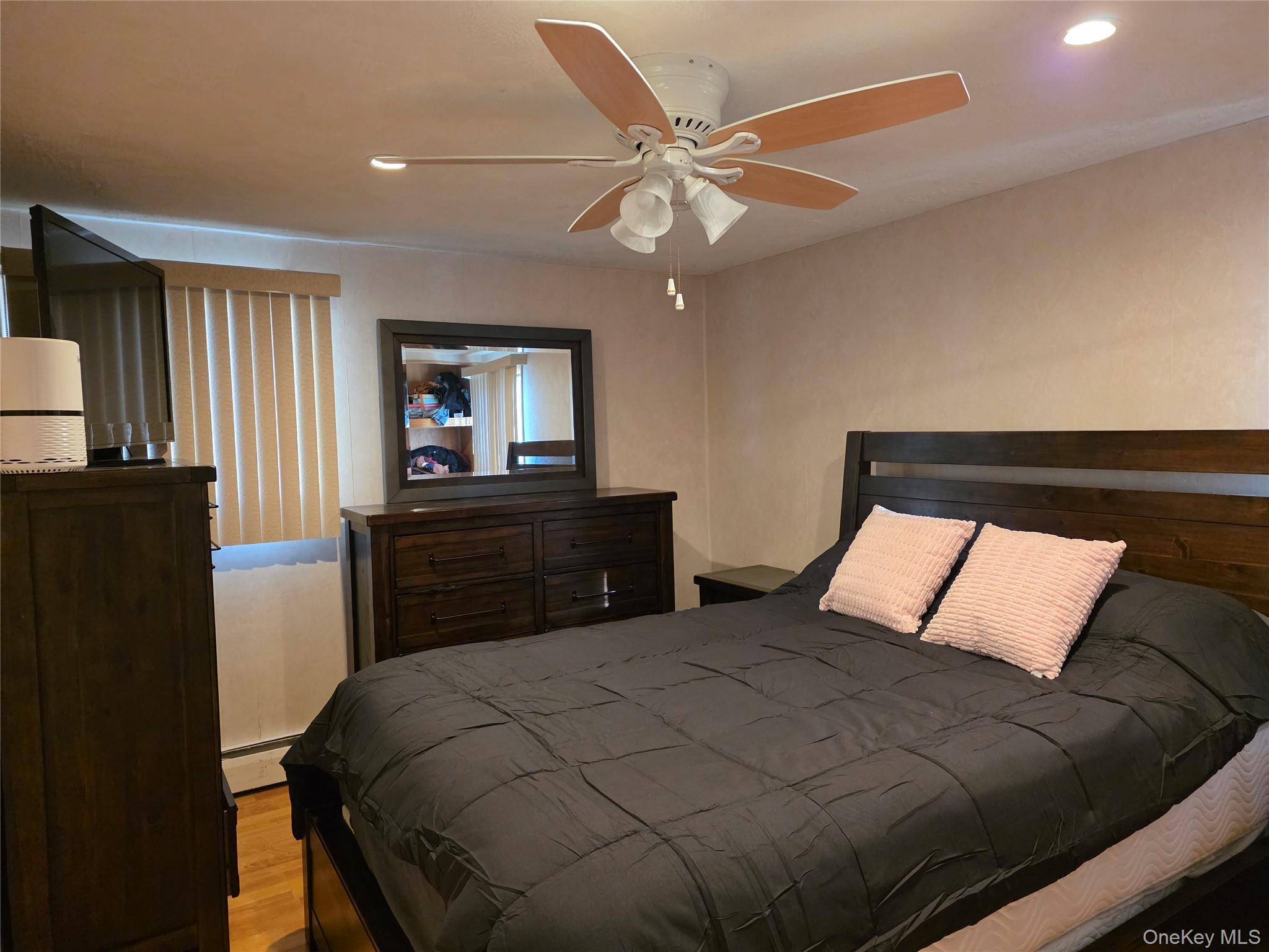 Single Family Holiday Park  Suffolk County, NY 11720, MLS-921182-12