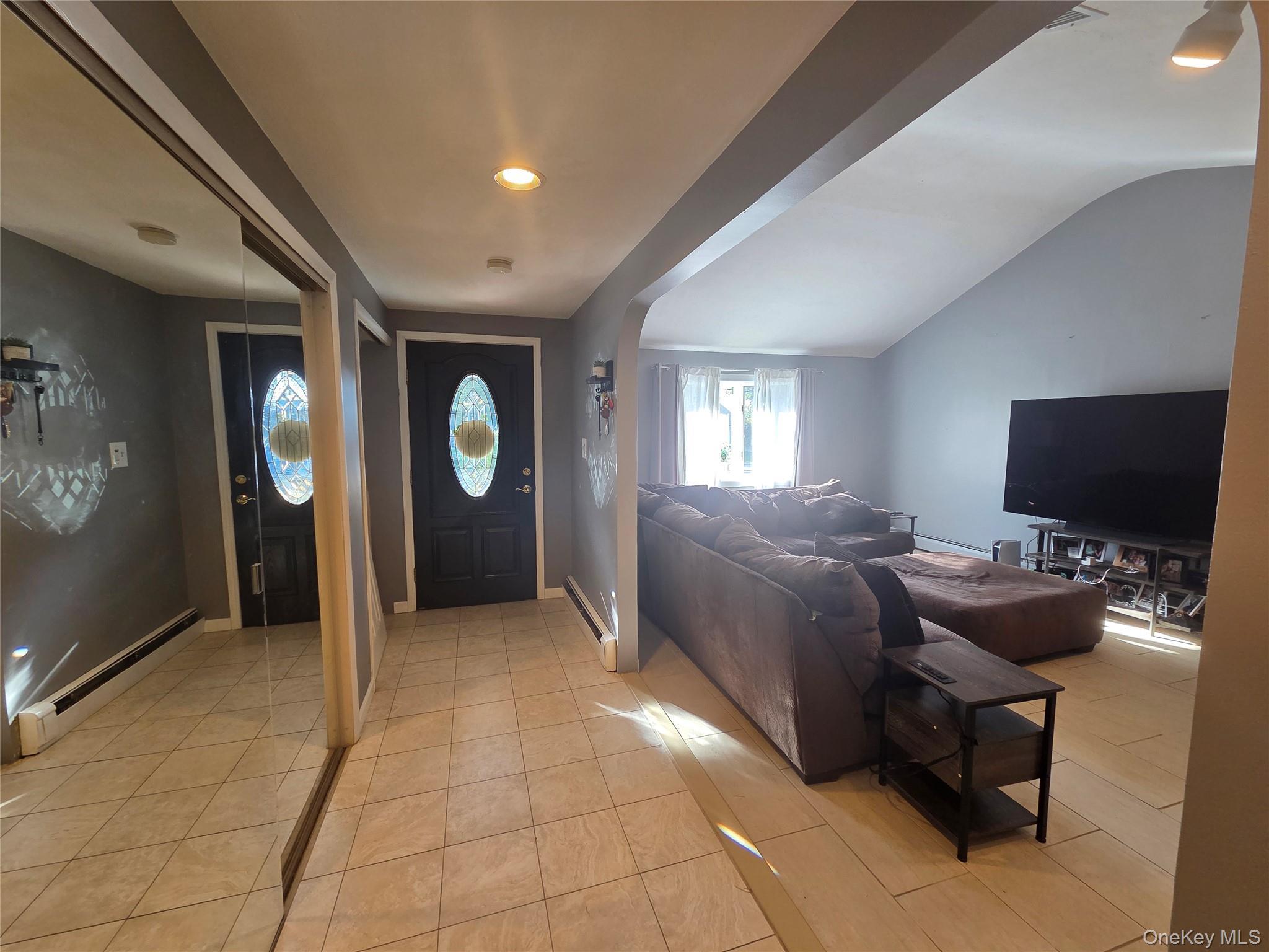 Single Family Holiday Park  Suffolk County, NY 11720, MLS-921182-2