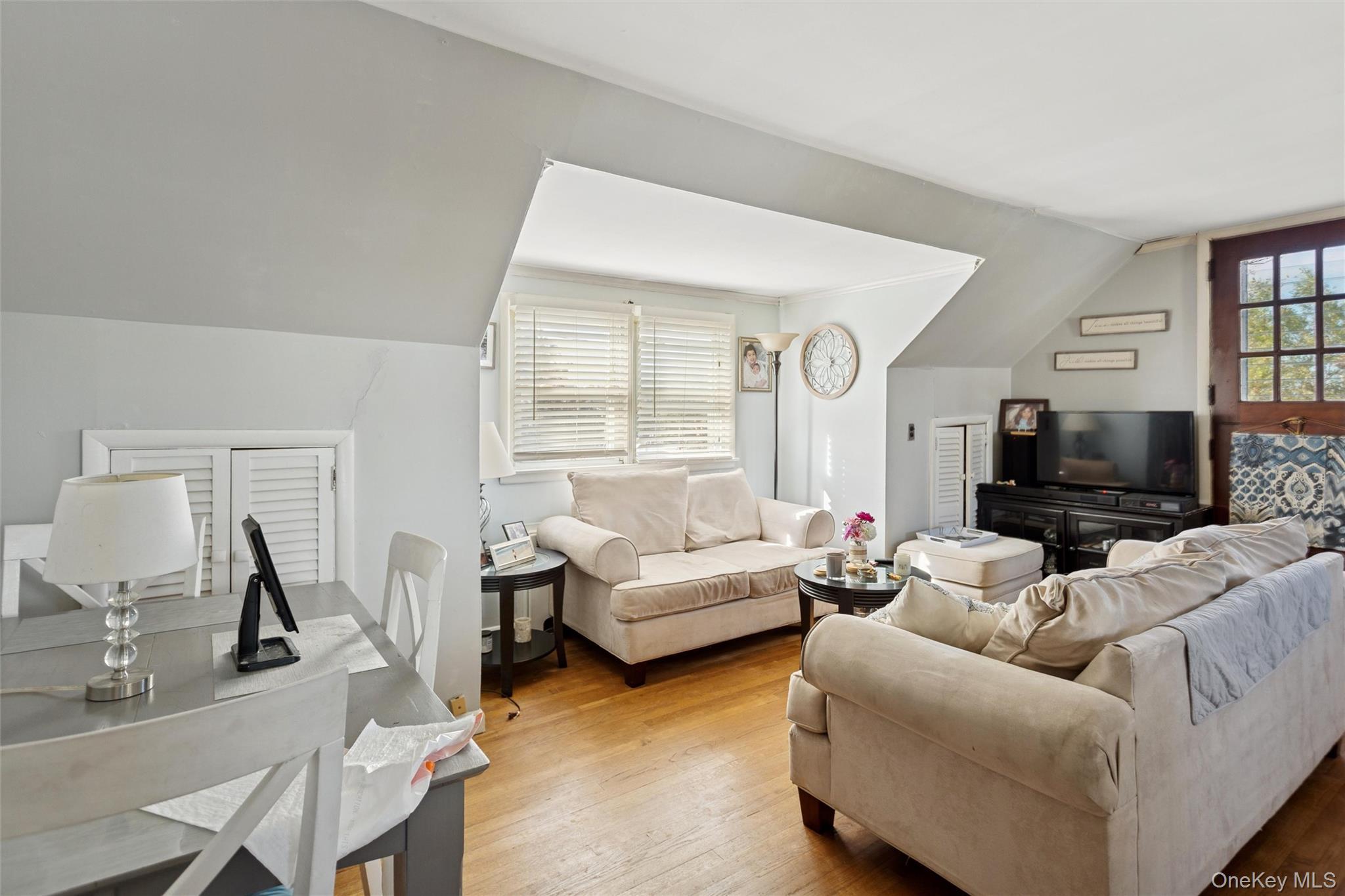 Single Family Sunset Nassau County, NY 11558, MLS-921191-21