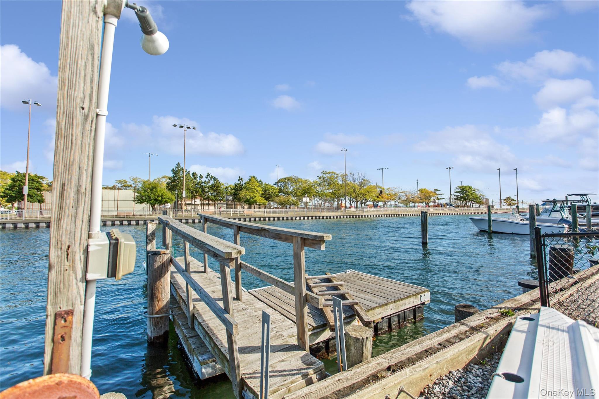 Single Family Sunset Nassau County, NY 11558, MLS-921191-27