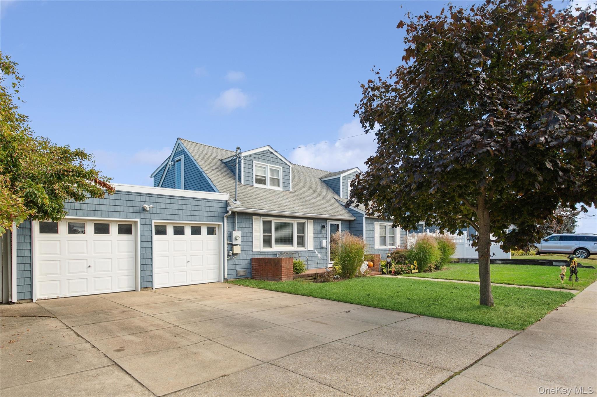 Single Family Sunset Nassau County, NY 11558, MLS-921191-3