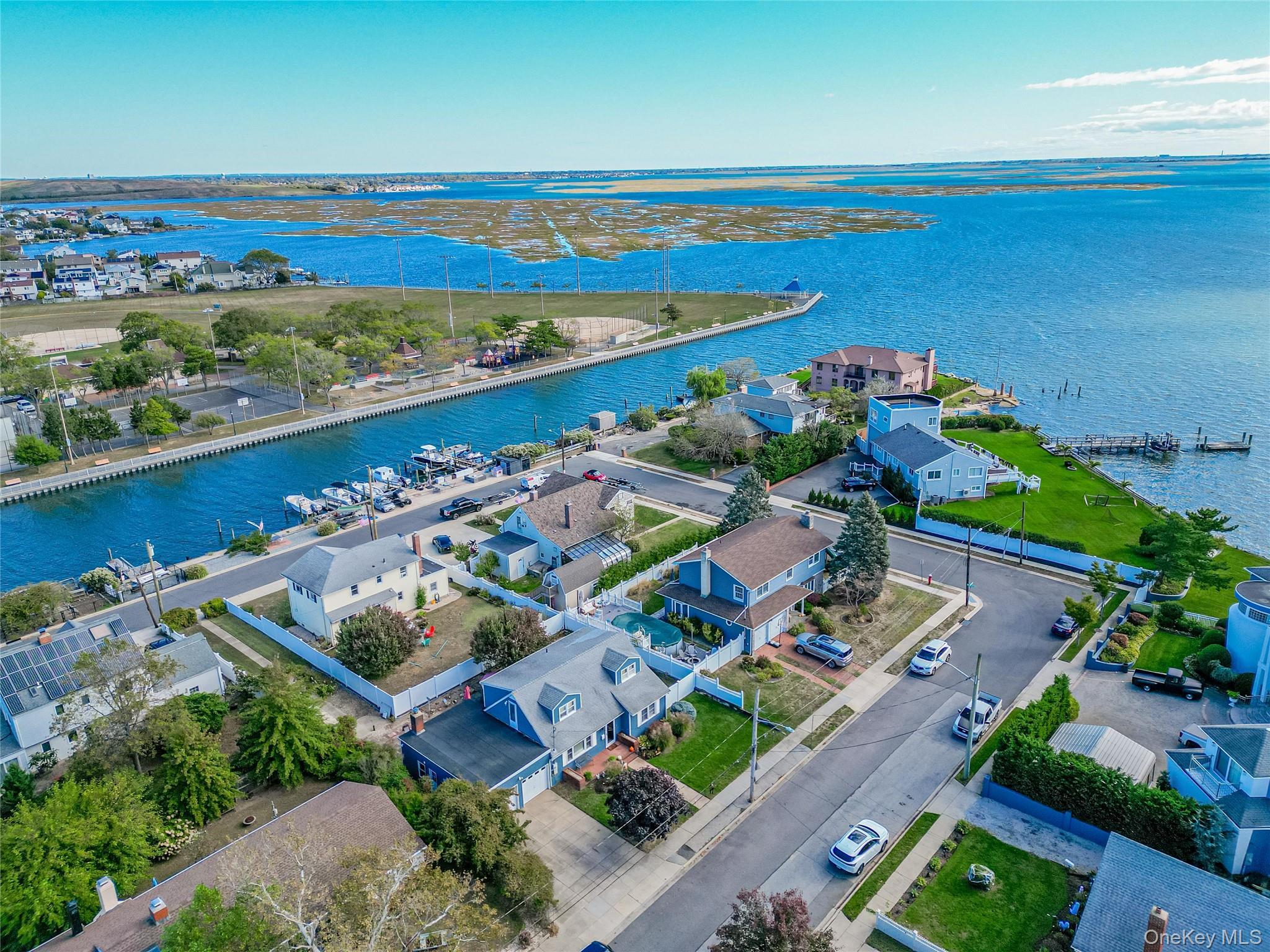 Single Family Sunset  Nassau County, NY 11558, MLS-921191-39