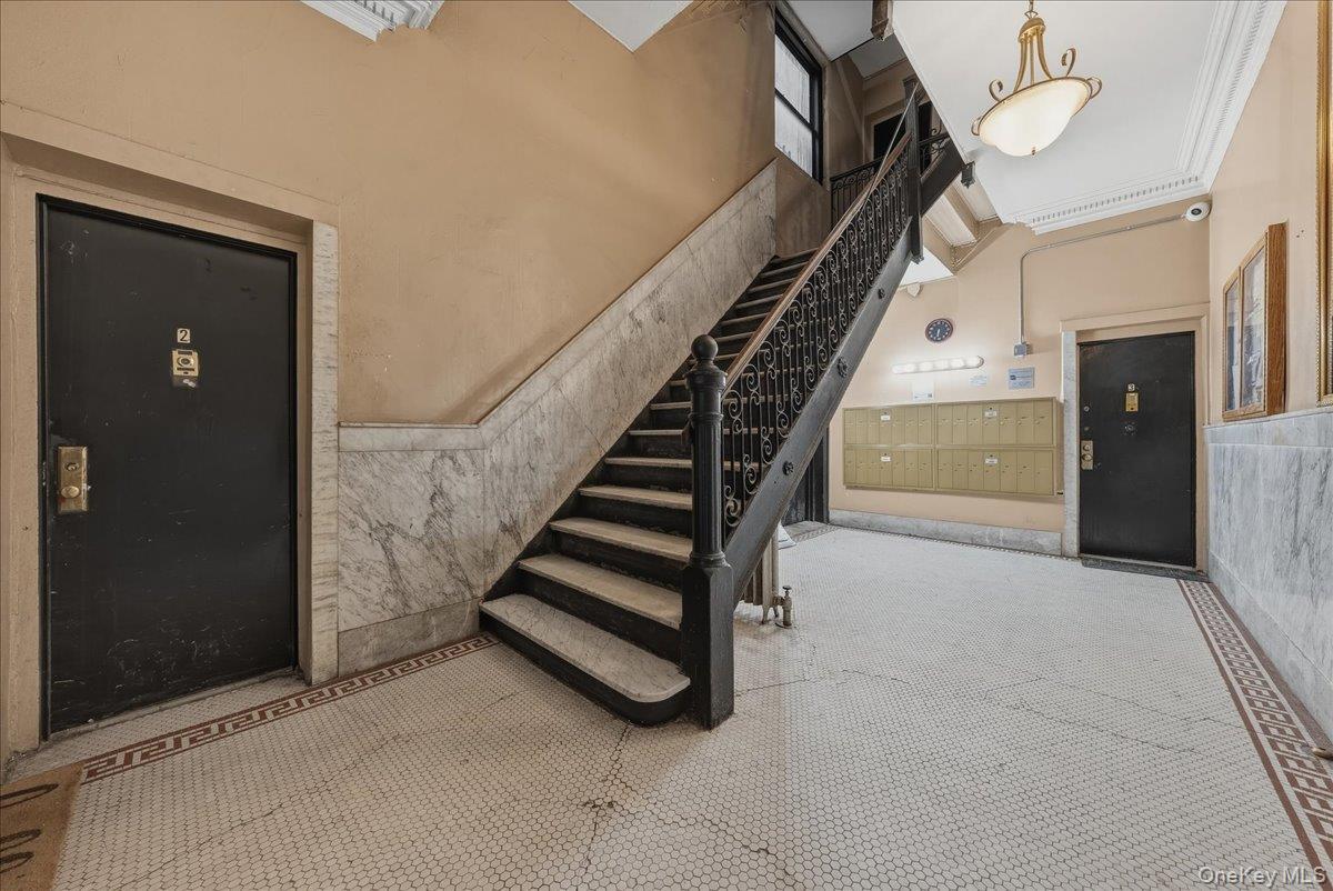 Coop 156th  Manhattan, NY 10032, MLS-921206-17