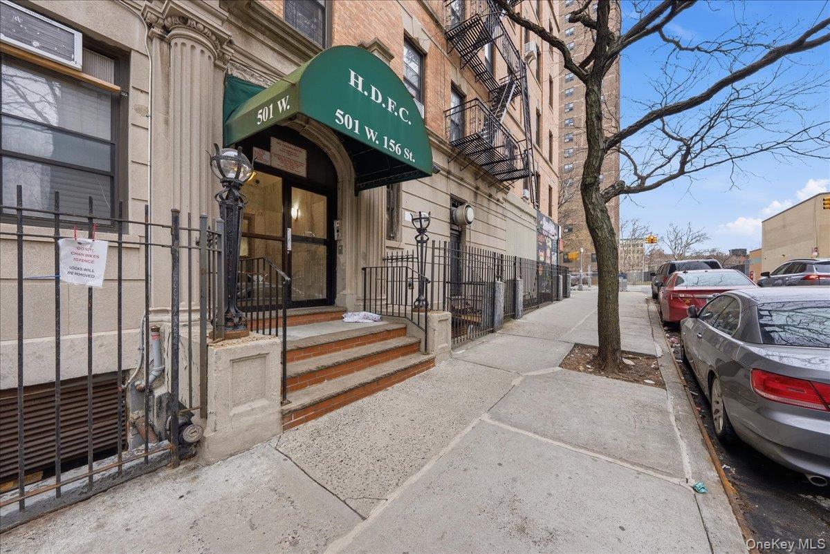 Coop 156th  Manhattan, NY 10032, MLS-921206-21