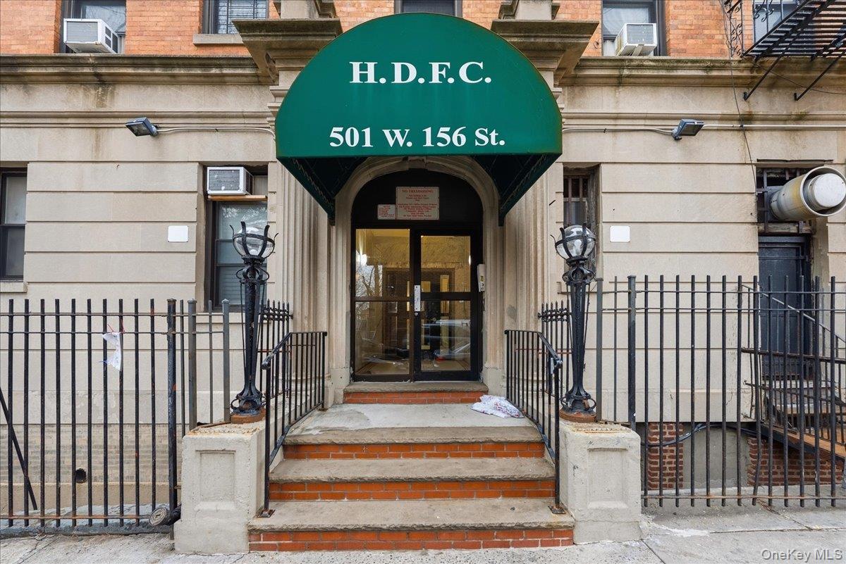 Coop 156th  Manhattan, NY 10032, MLS-921206-23