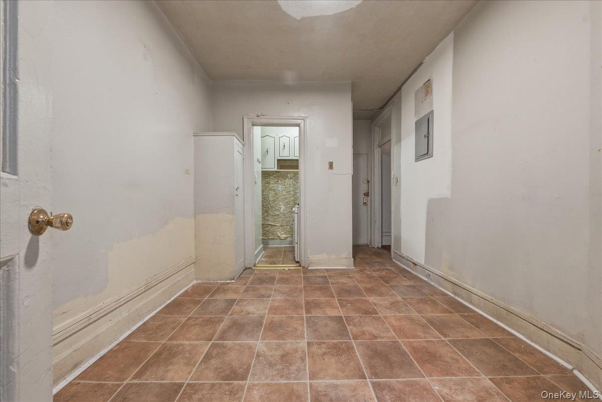 Coop 156th  Manhattan, NY 10032, MLS-921206-9