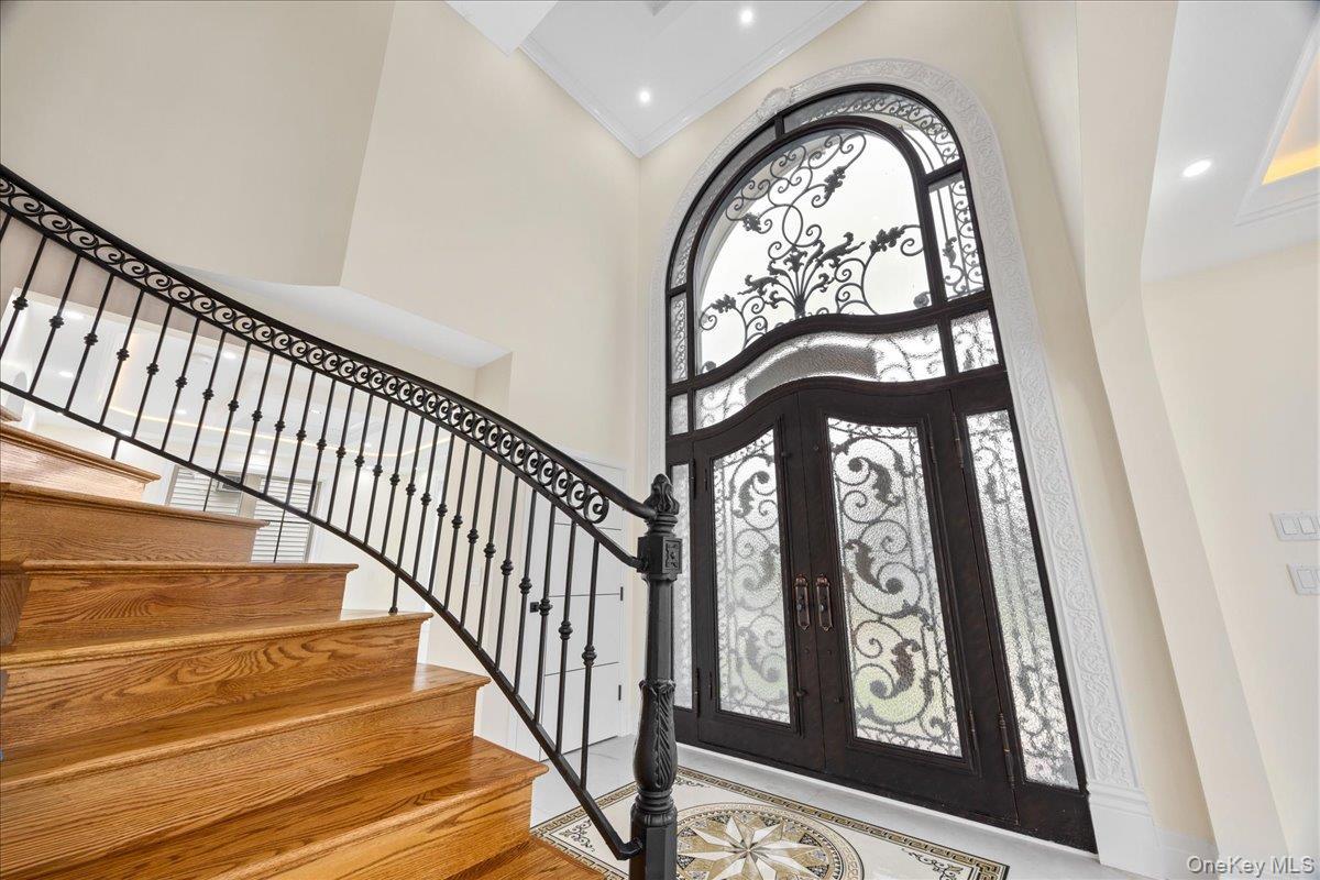 Single Family Putnam Nassau County, NY 11554, MLS-921226-16