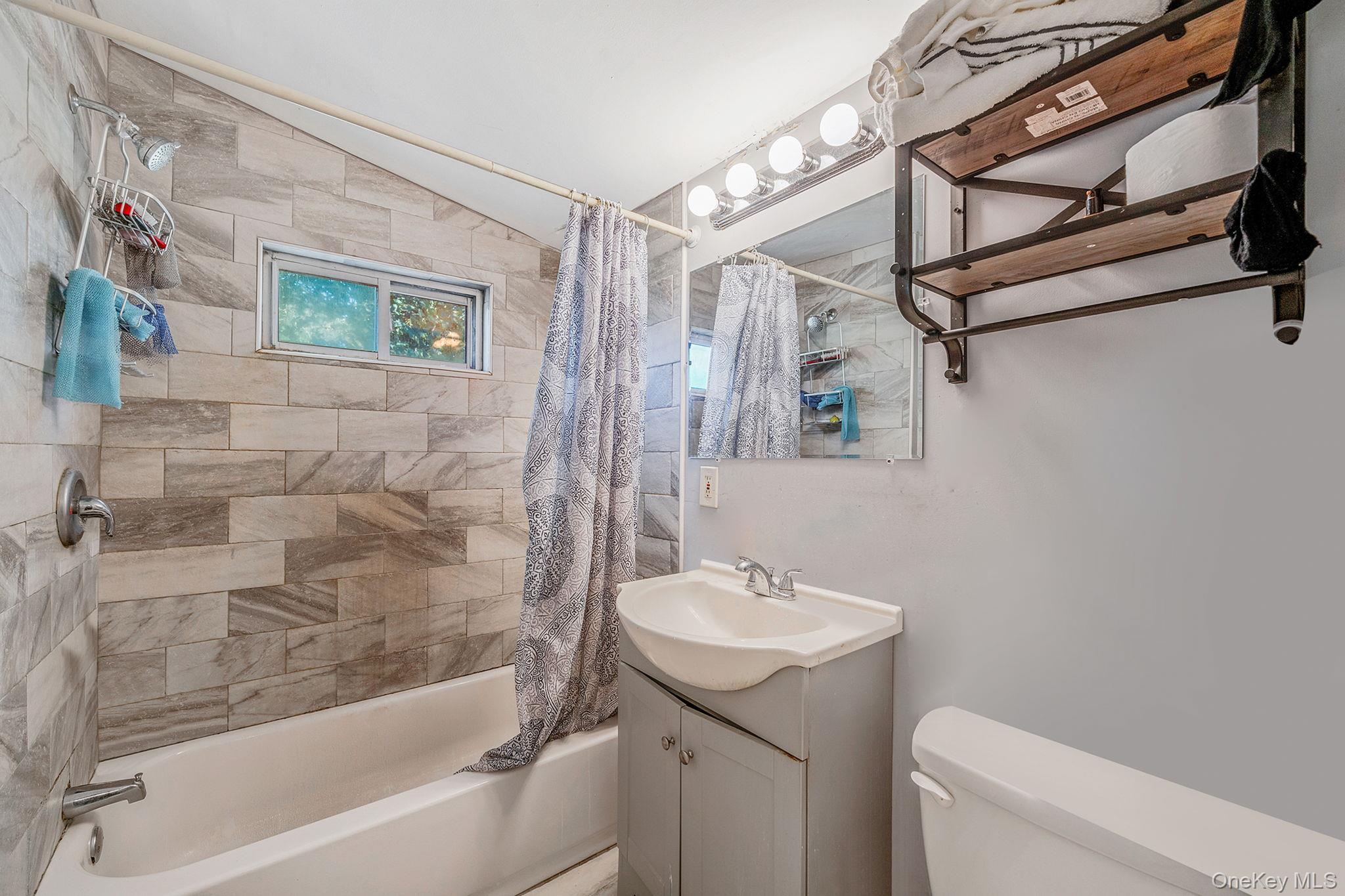 Single Family Sayville  Suffolk County, NY 11951, MLS-921230-14