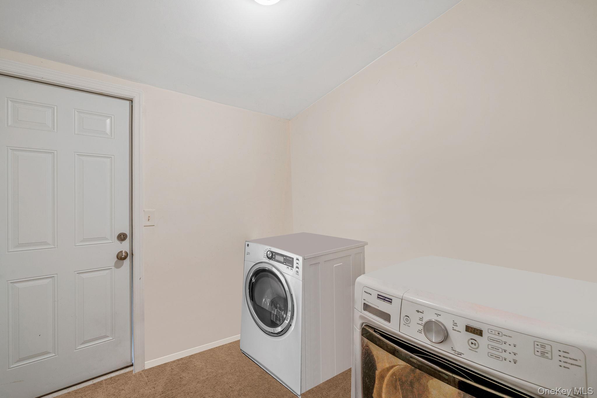 Single Family Sayville  Suffolk County, NY 11951, MLS-921230-18