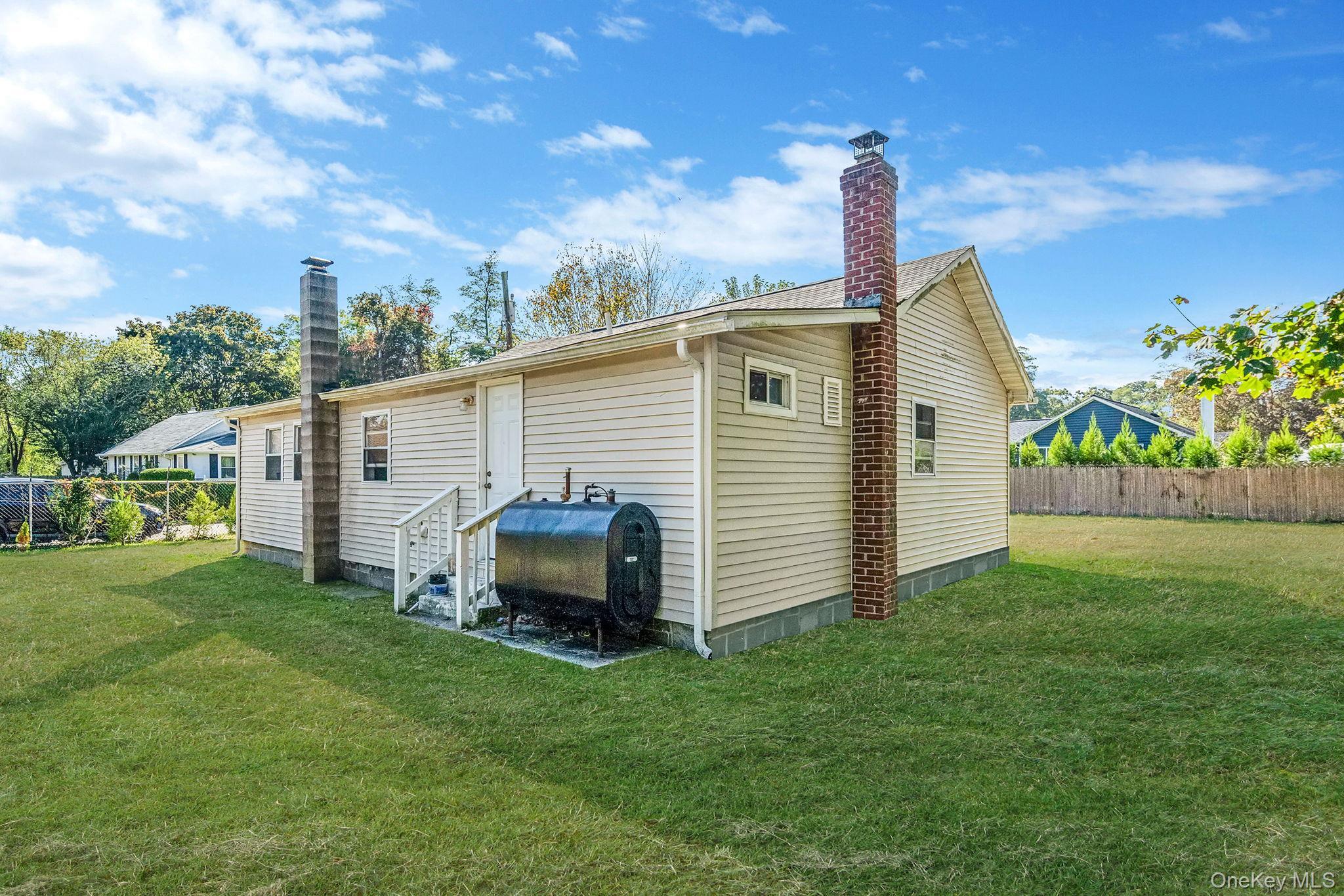 Single Family Sayville  Suffolk County, NY 11951, MLS-921230-20