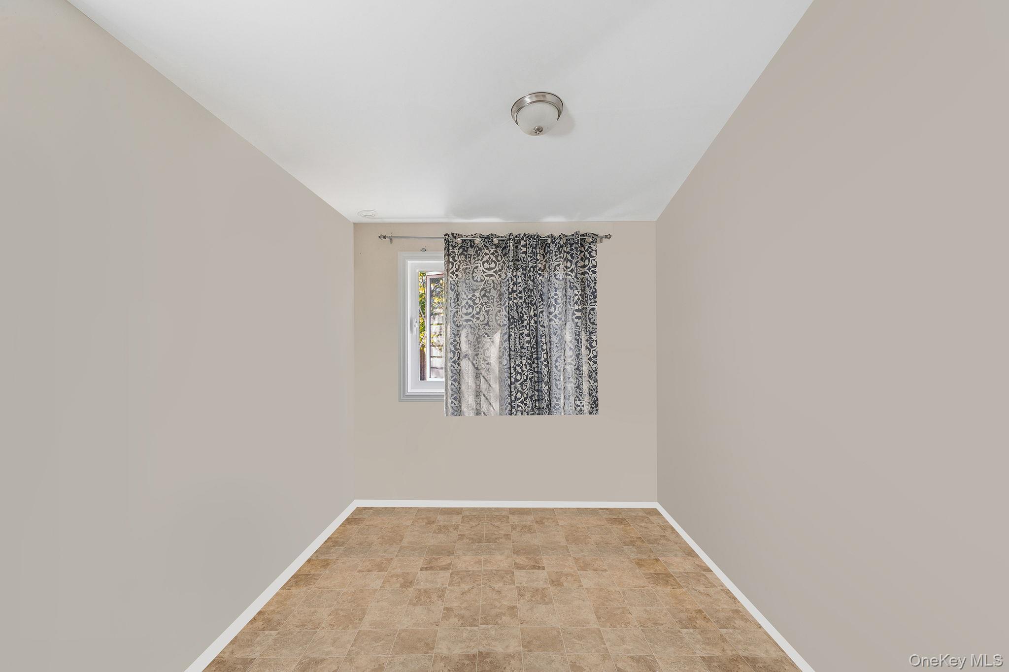 Single Family Sayville  Suffolk County, NY 11951, MLS-921230-6