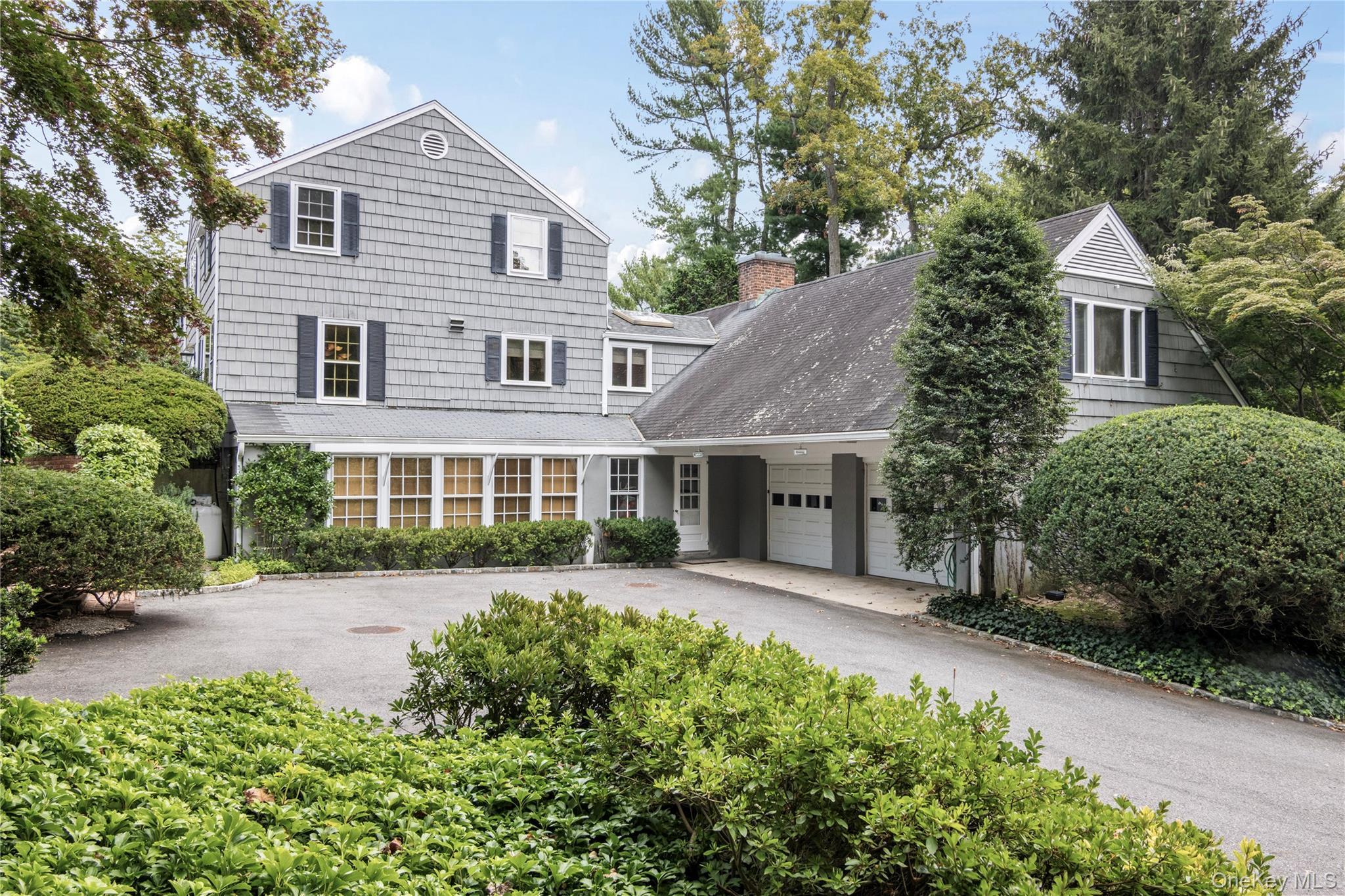 Single Family Ridge Nassau County, NY 11791, MLS-921243-2