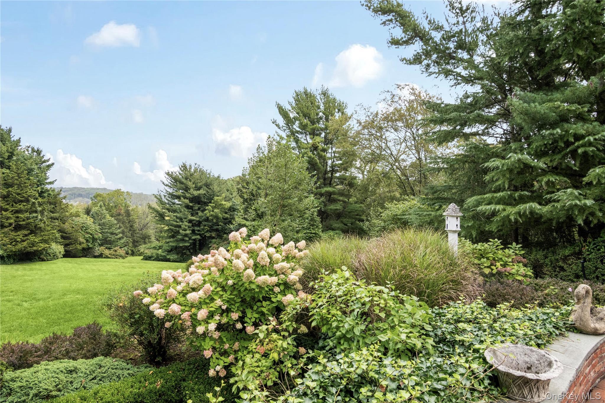 Single Family Ridge Nassau County, NY 11791, MLS-921243-25