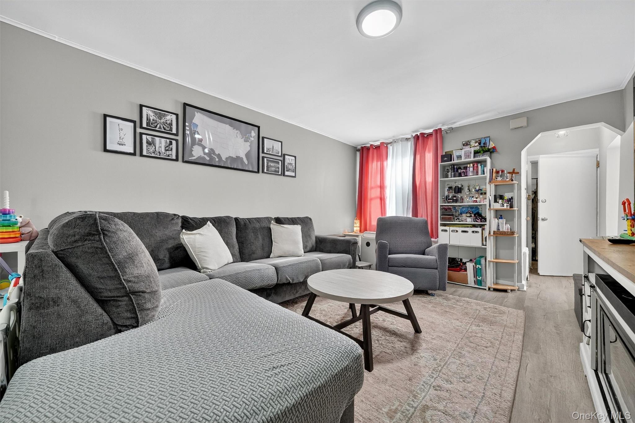 Single Family Tomlinson  Bronx, NY 10461, MLS-921244-12