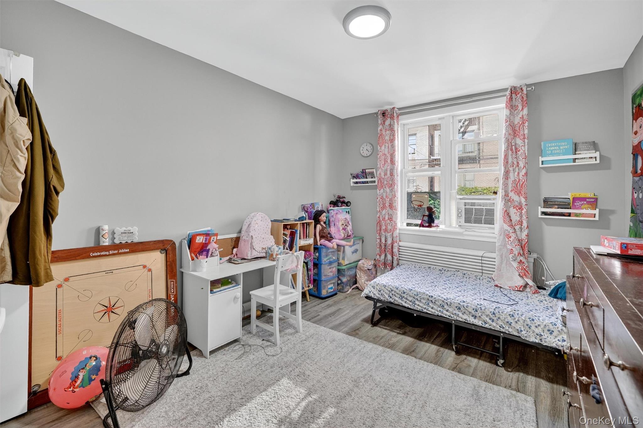 Single Family Tomlinson  Bronx, NY 10461, MLS-921244-35